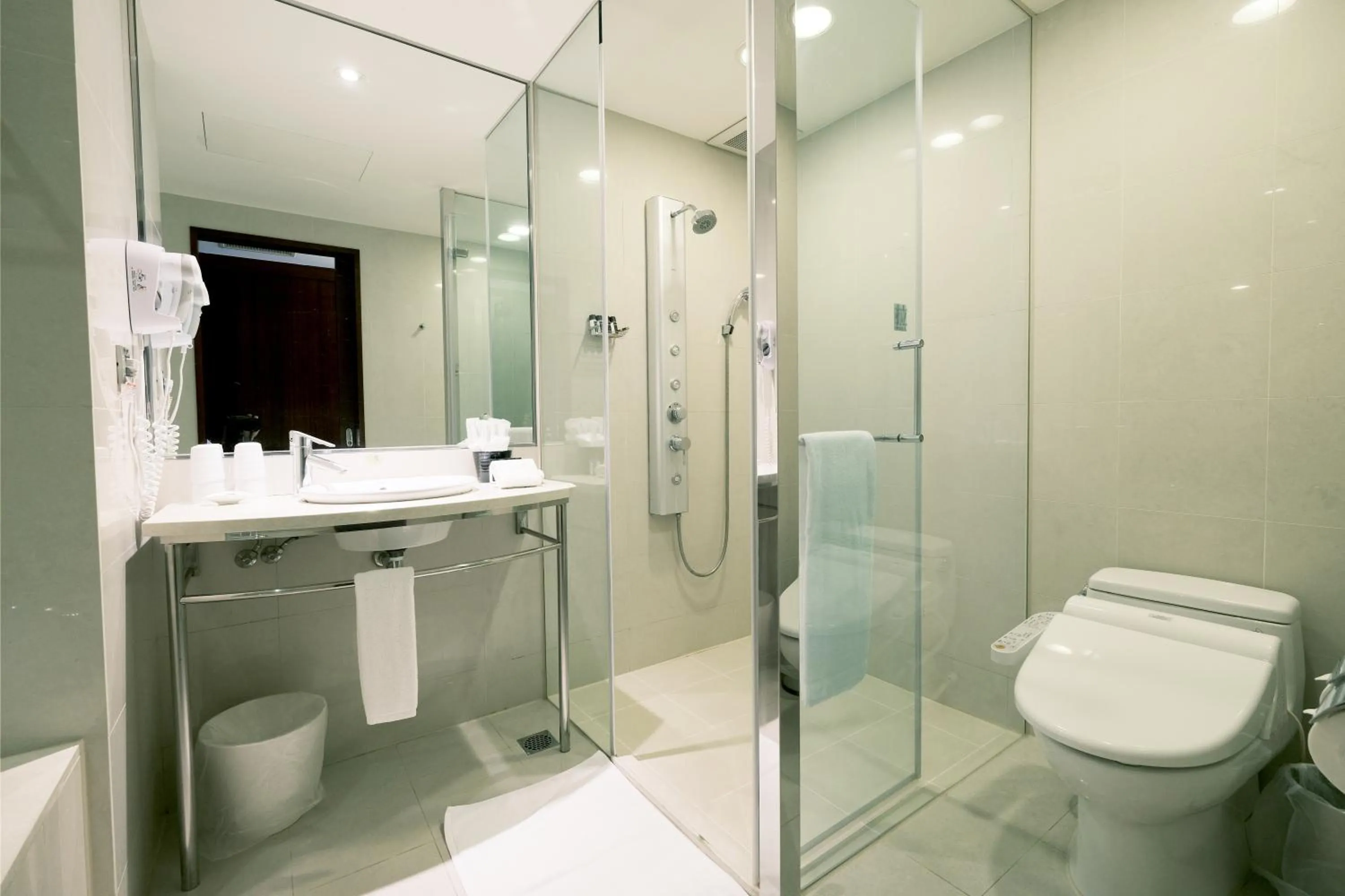 Bathroom in Hotel Del Lago