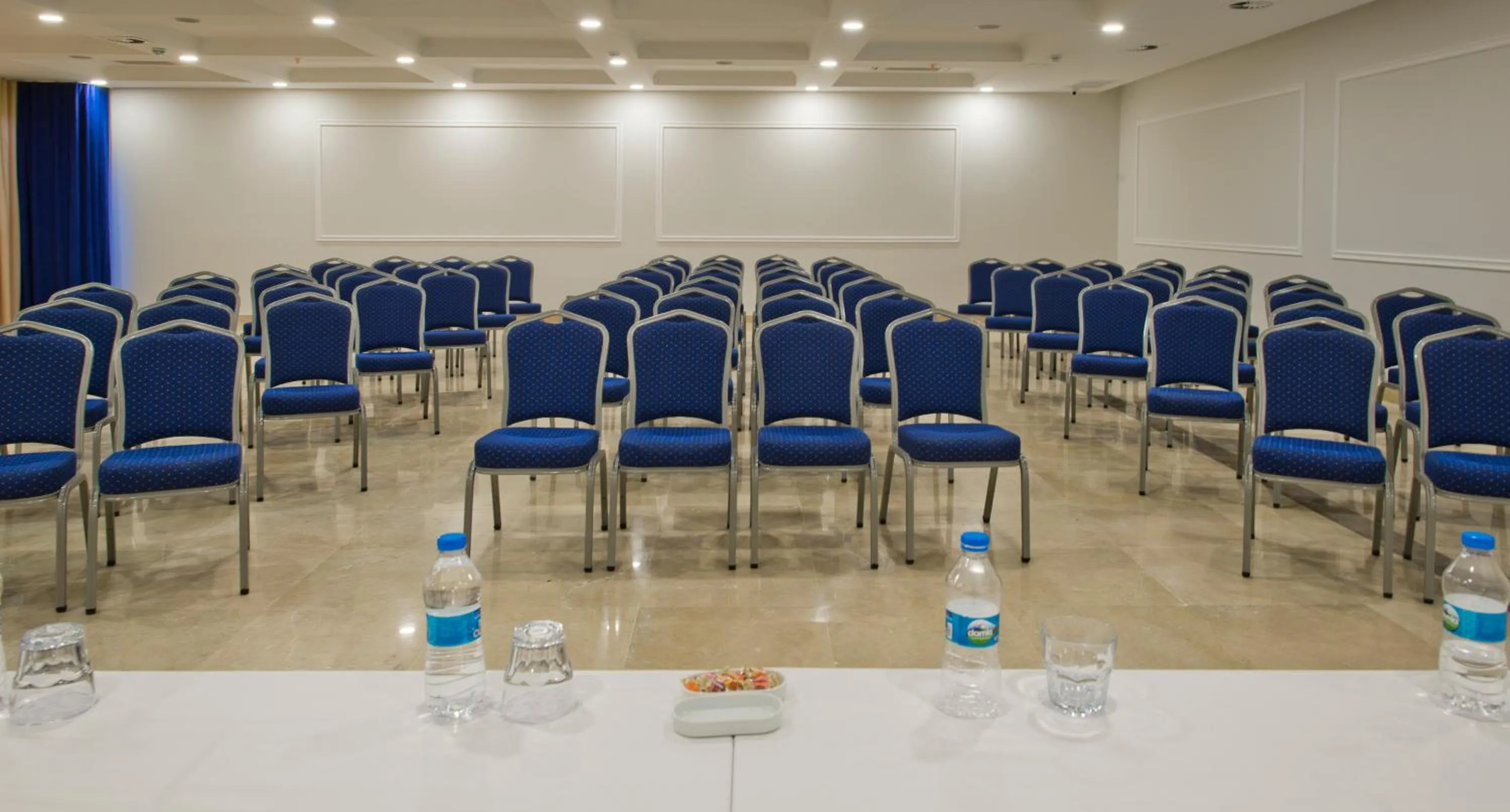 Banquet/Function facilities in Bellazure Hotel