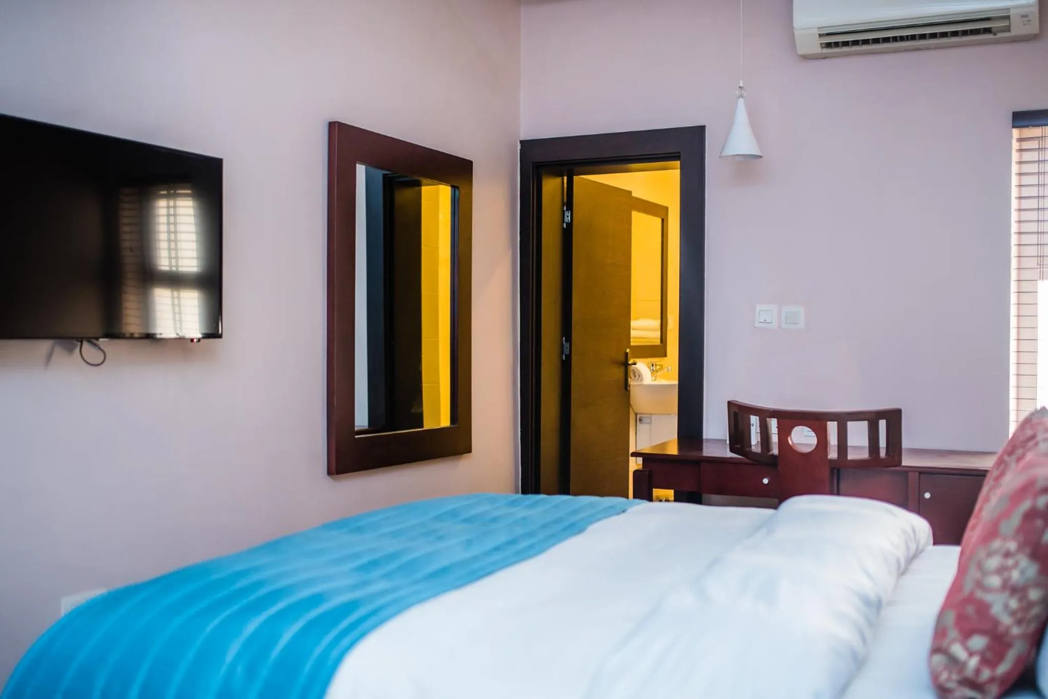 Photo of the whole room, Bed in Ace Premier Hotel