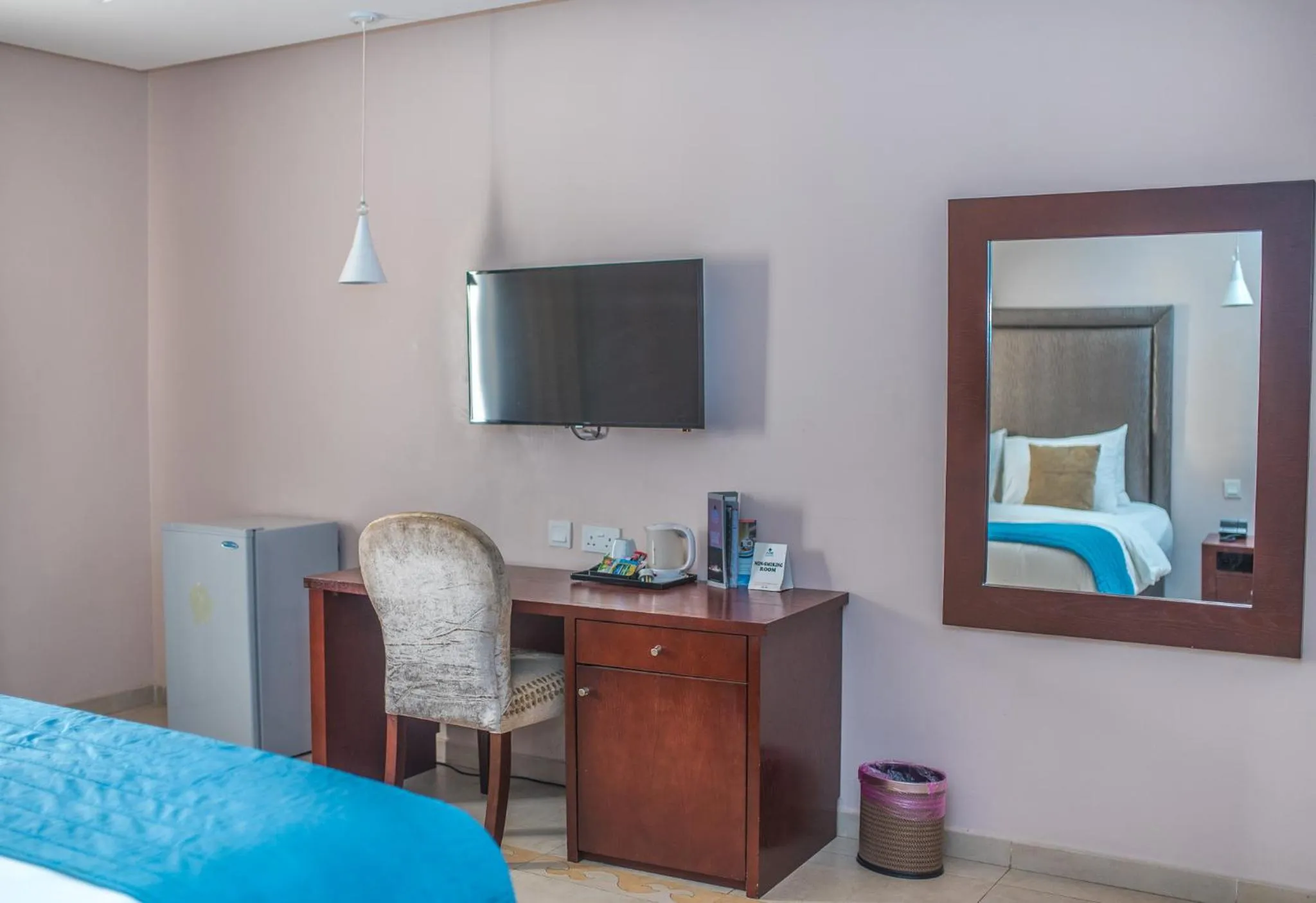 TV and multimedia, Bed in Ace Premier Hotel