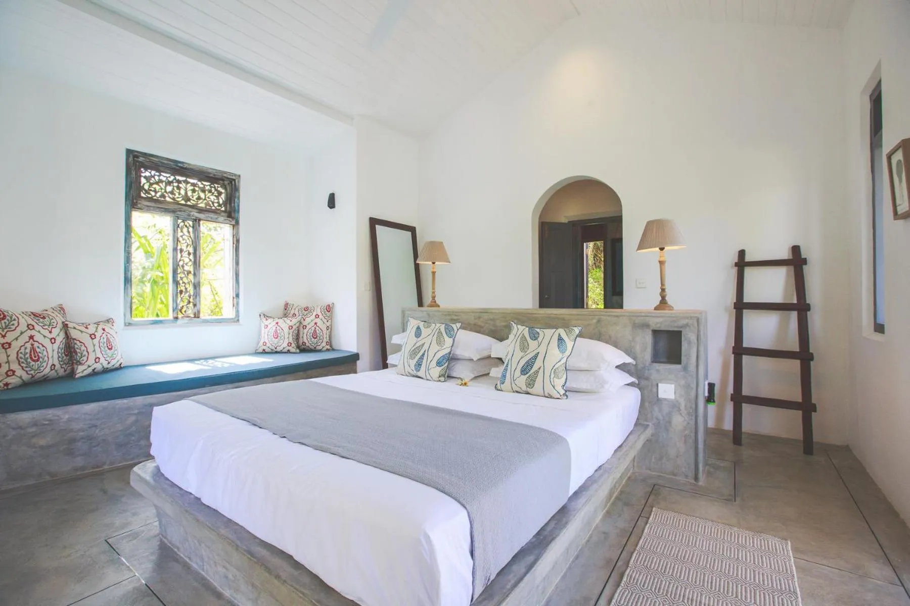 Bed in Karmel Villa Thalduwa Island - Five Bedroom Luxury Villa with Private Pool