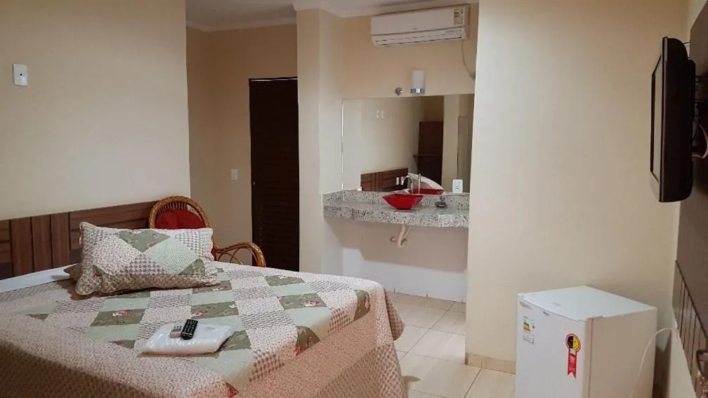 Colorado Plaza Hotel