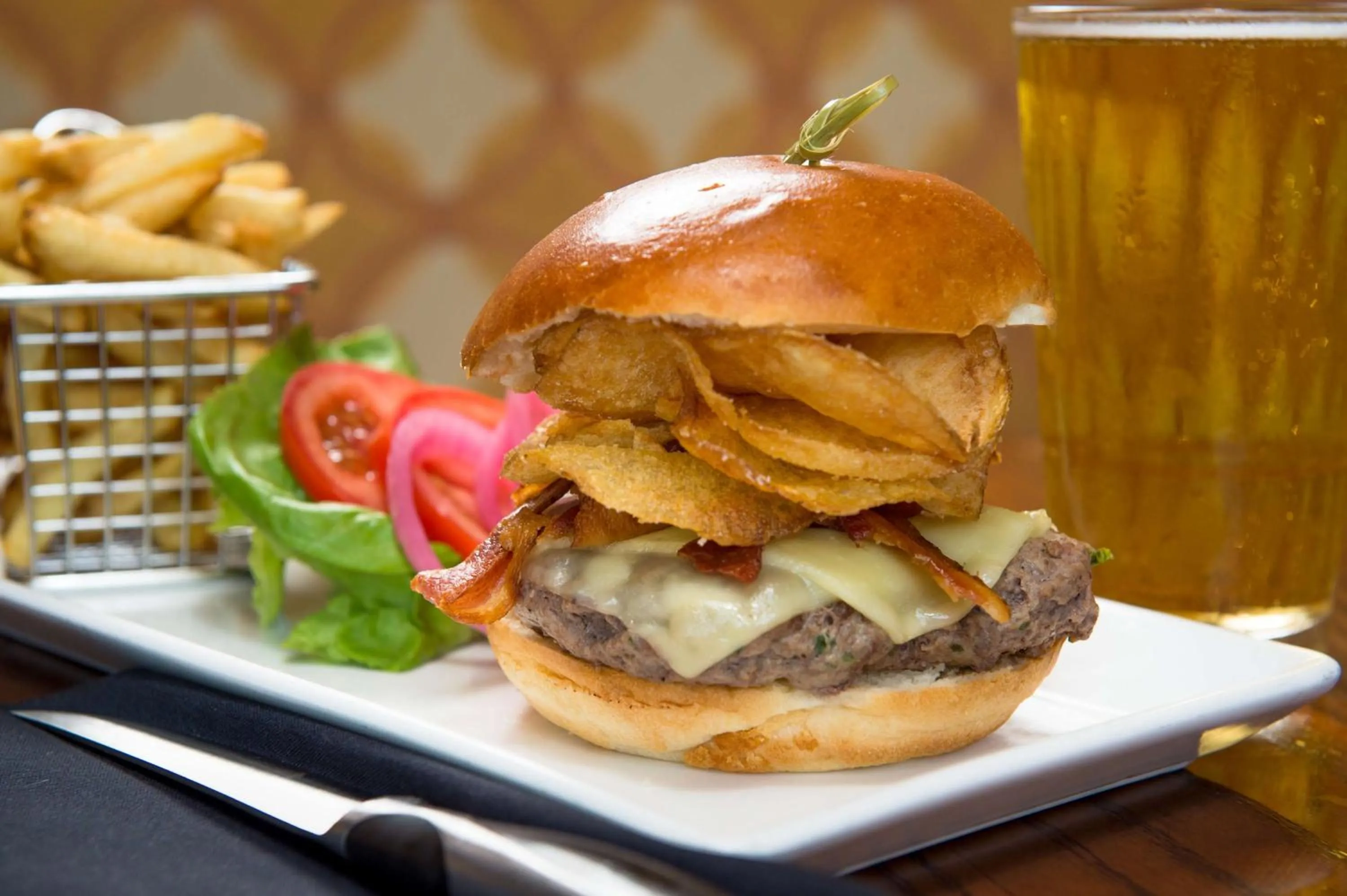 Restaurant/places to eat in DoubleTree by Hilton San Francisco Airport