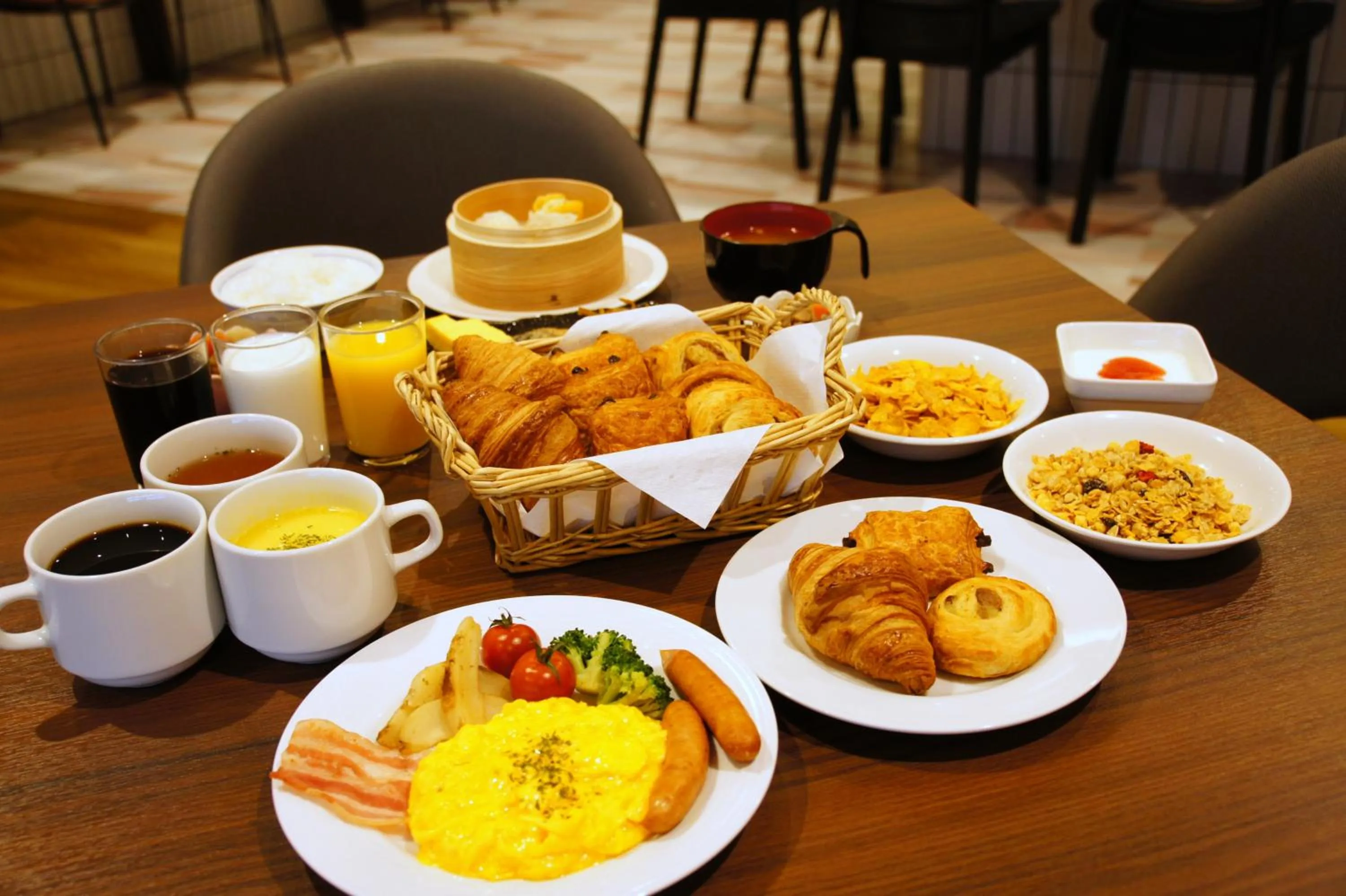 Restaurant/places to eat in Kobe Plaza Hotel