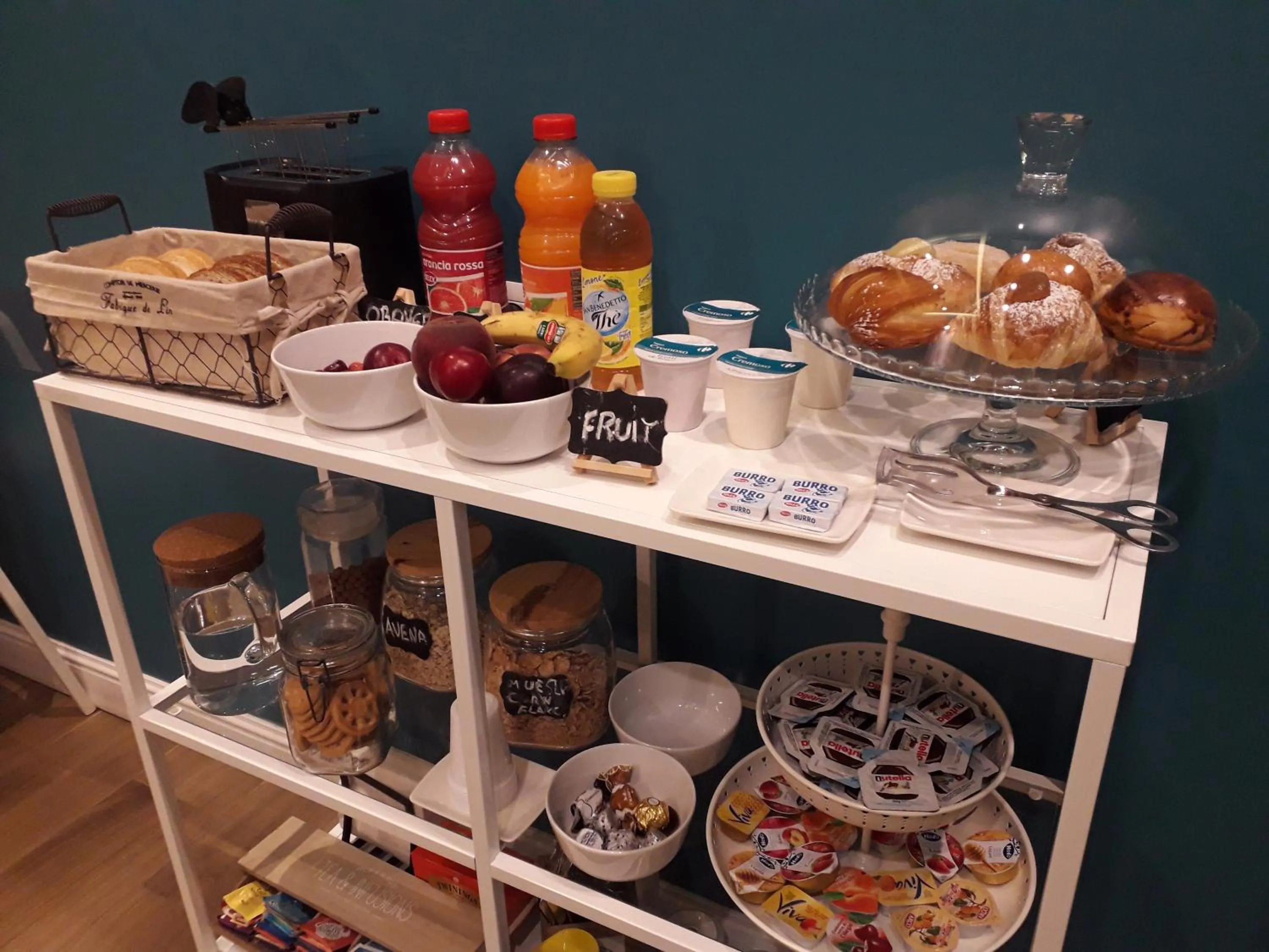 Food and drinks in Gea suite