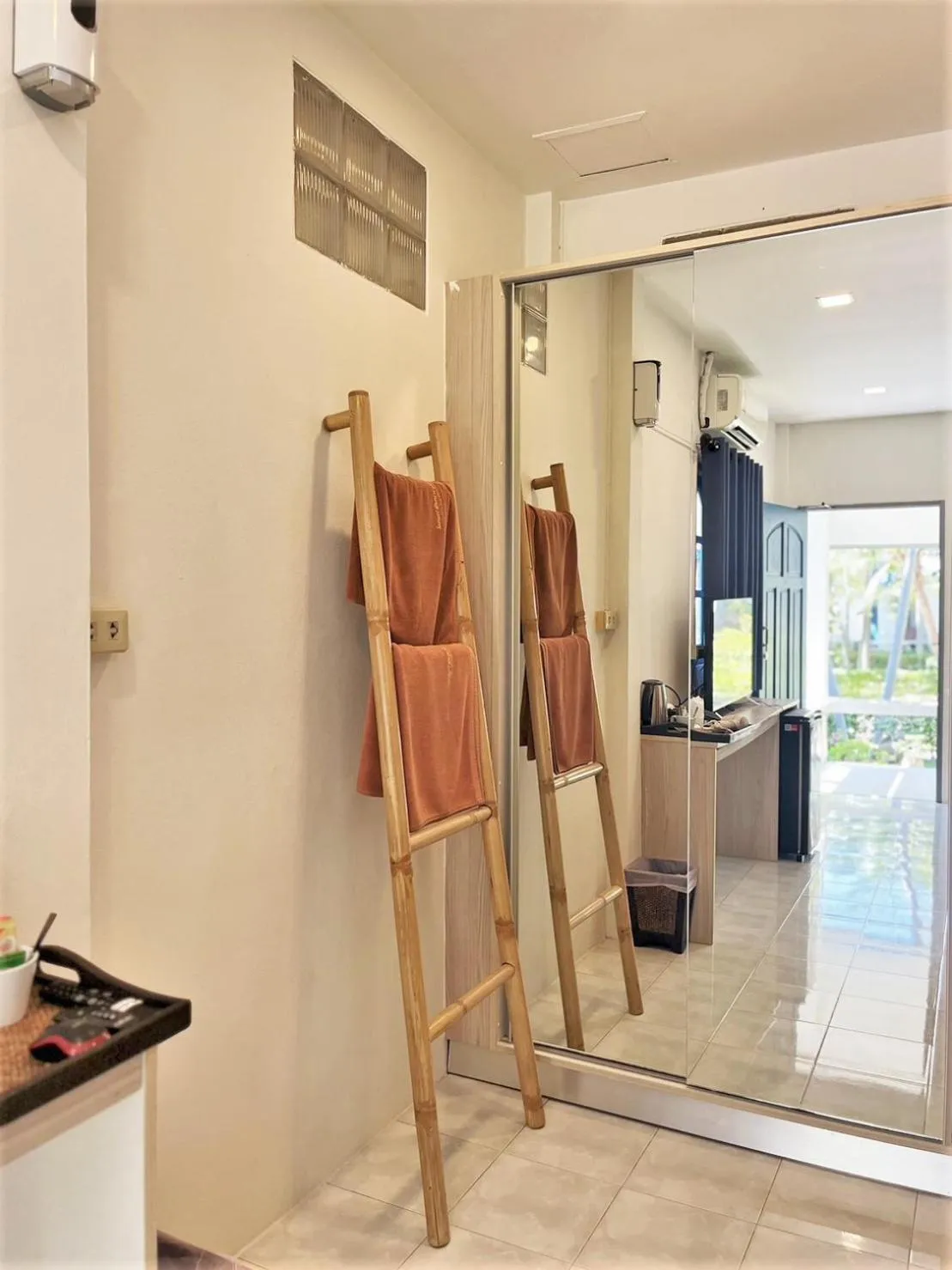 Decorative detail in Sunset Beach Villas