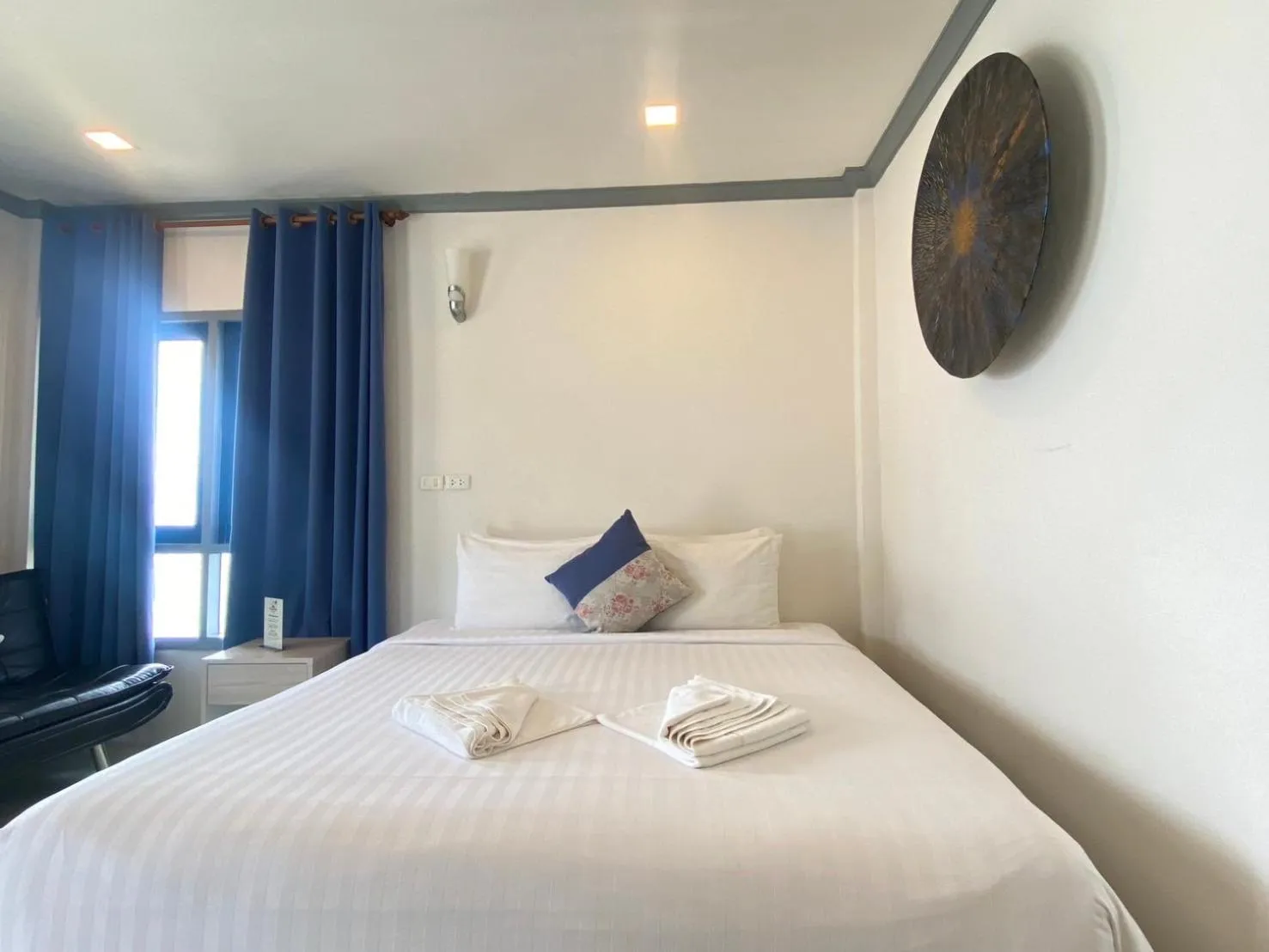 Bed in Sunset Beach Villas