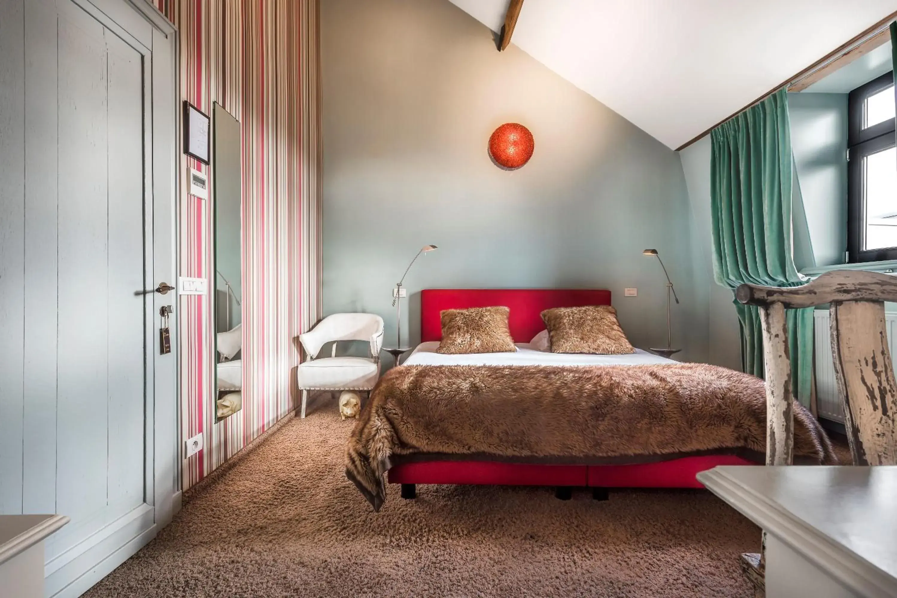 Deluxe Double or Twin Room - single occupancy in Main Street Hotel Deluxe Double or Twin Room - single occupancy in Main Street Hotel