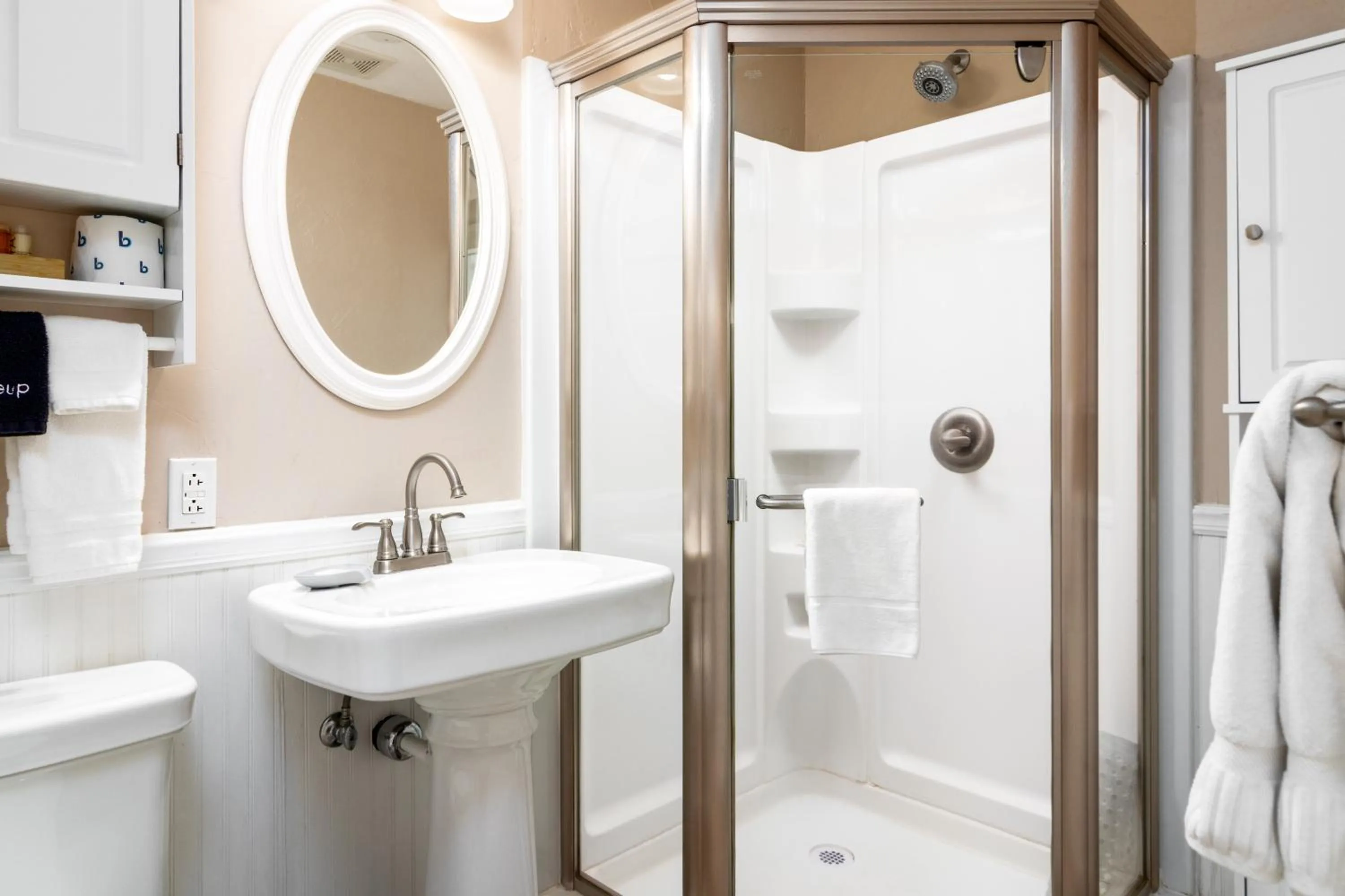 Shower in Prescott Pines Inn