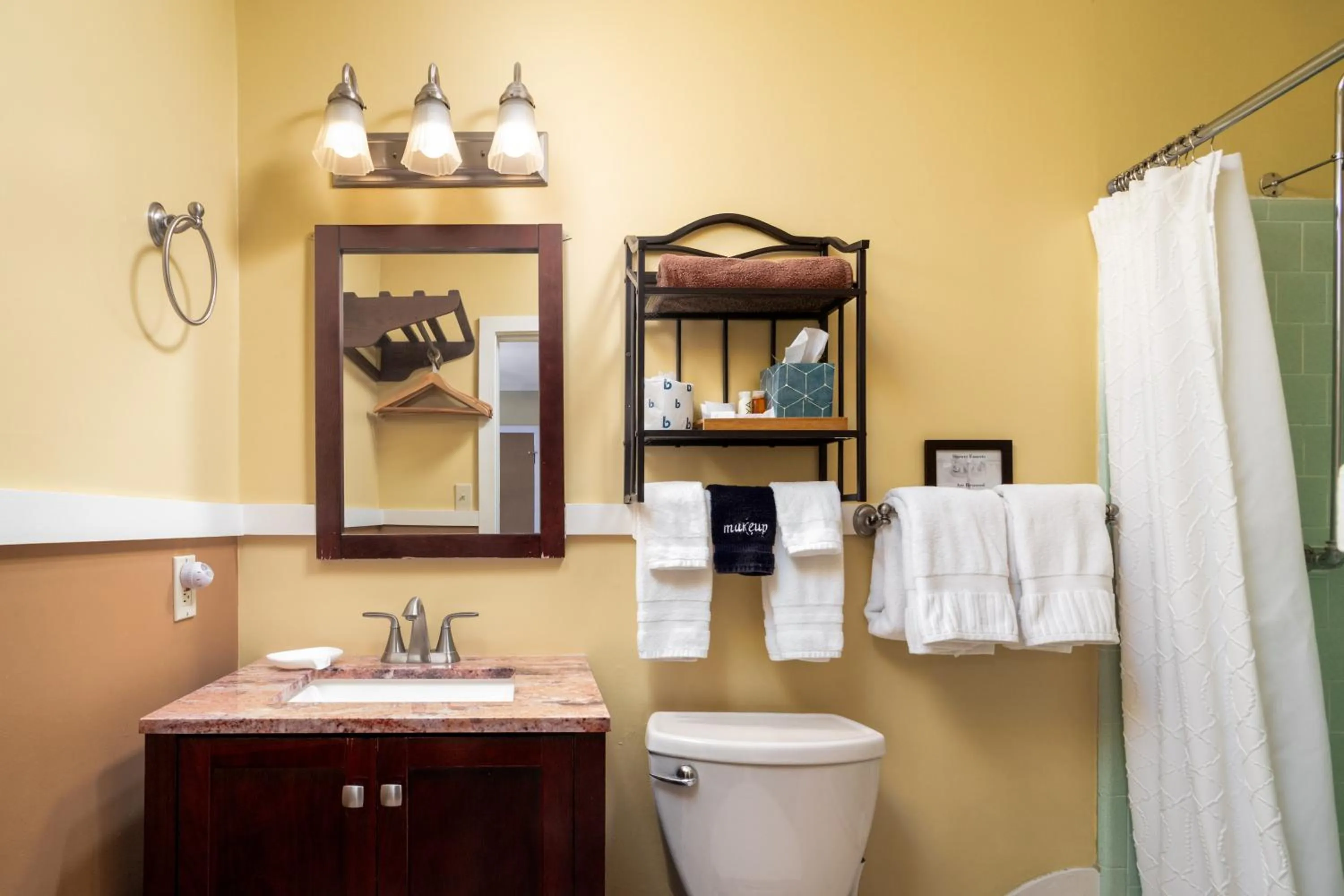 Shower in Prescott Pines Inn