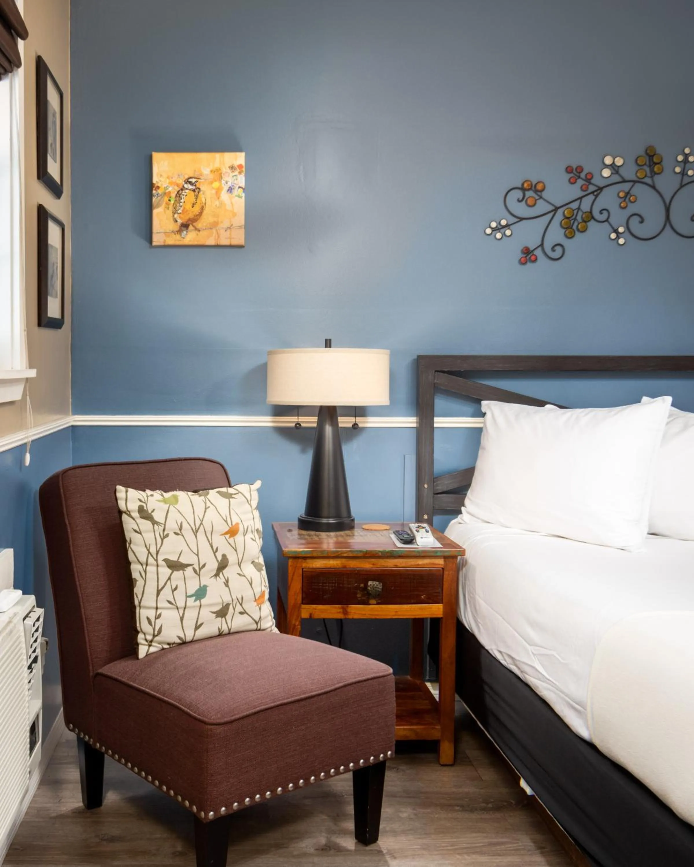 Bedroom, Bed in Prescott Pines Inn