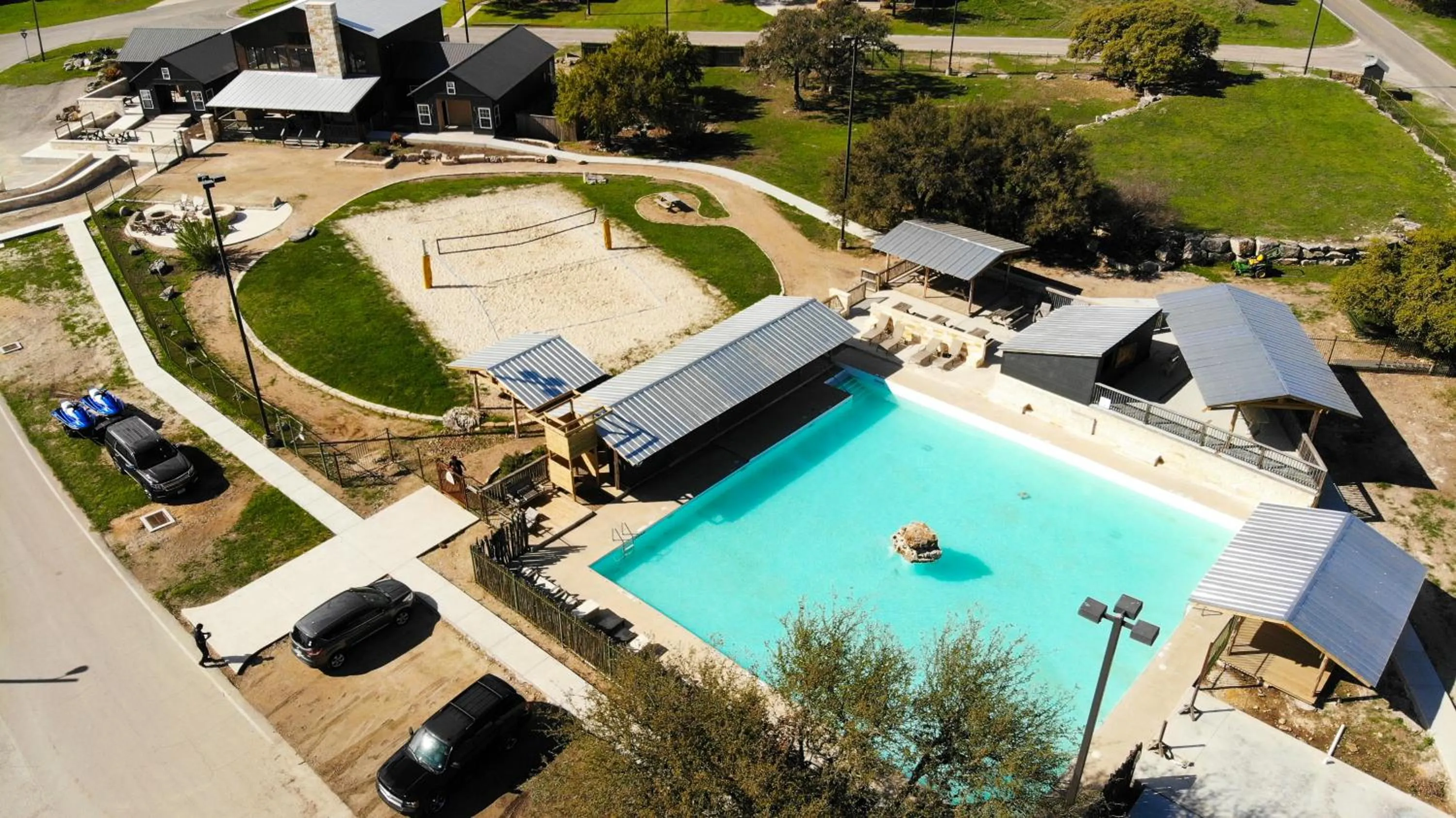 Swimming pool in Canyon Lakeview Resort