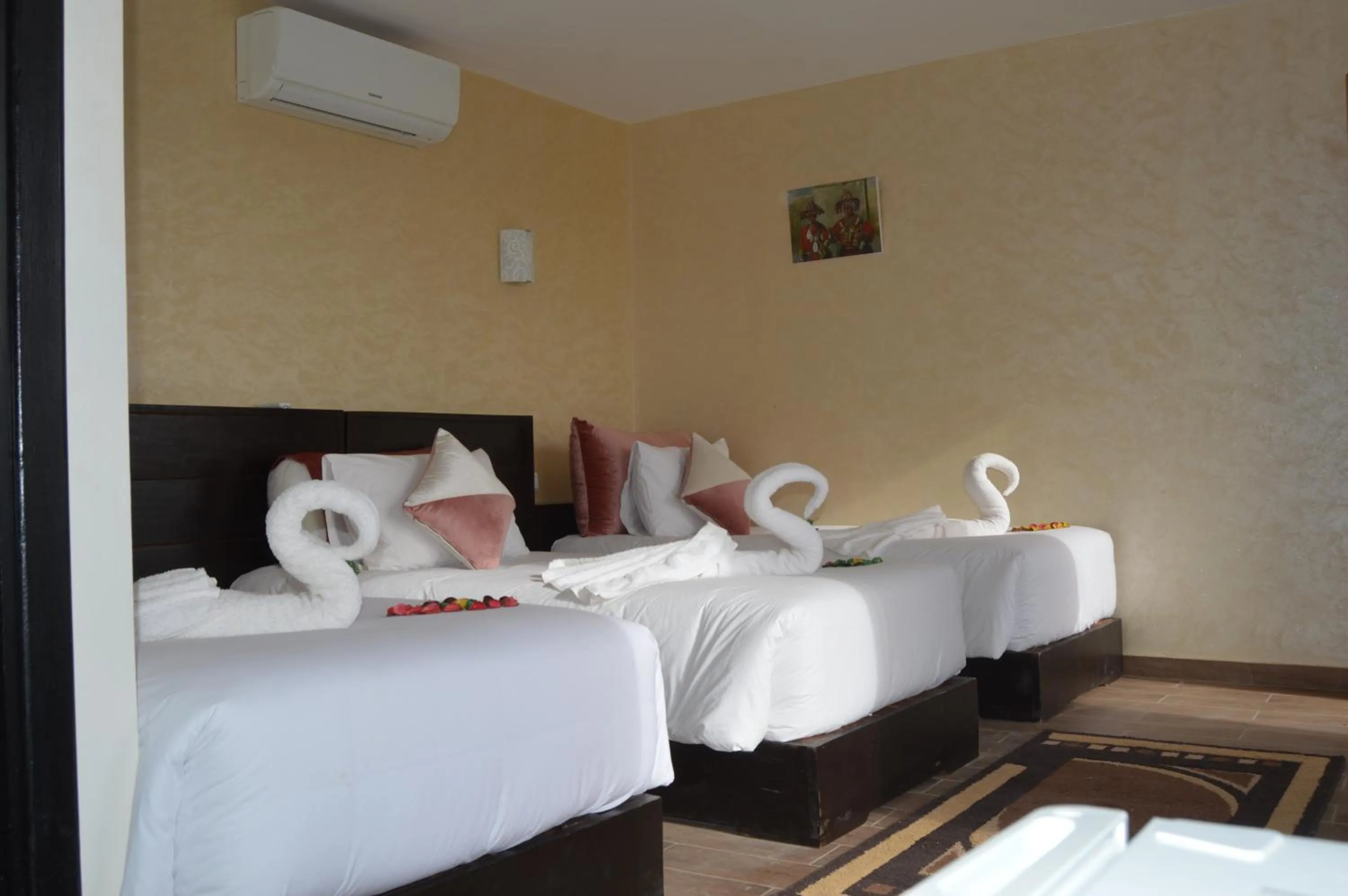 Photo of the whole room, Bed in Dakhla Kitesurf World