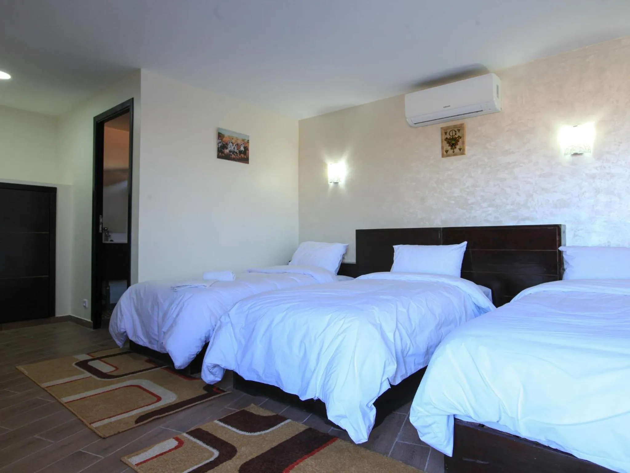 Photo of the whole room, Bed in Dakhla Kitesurf World