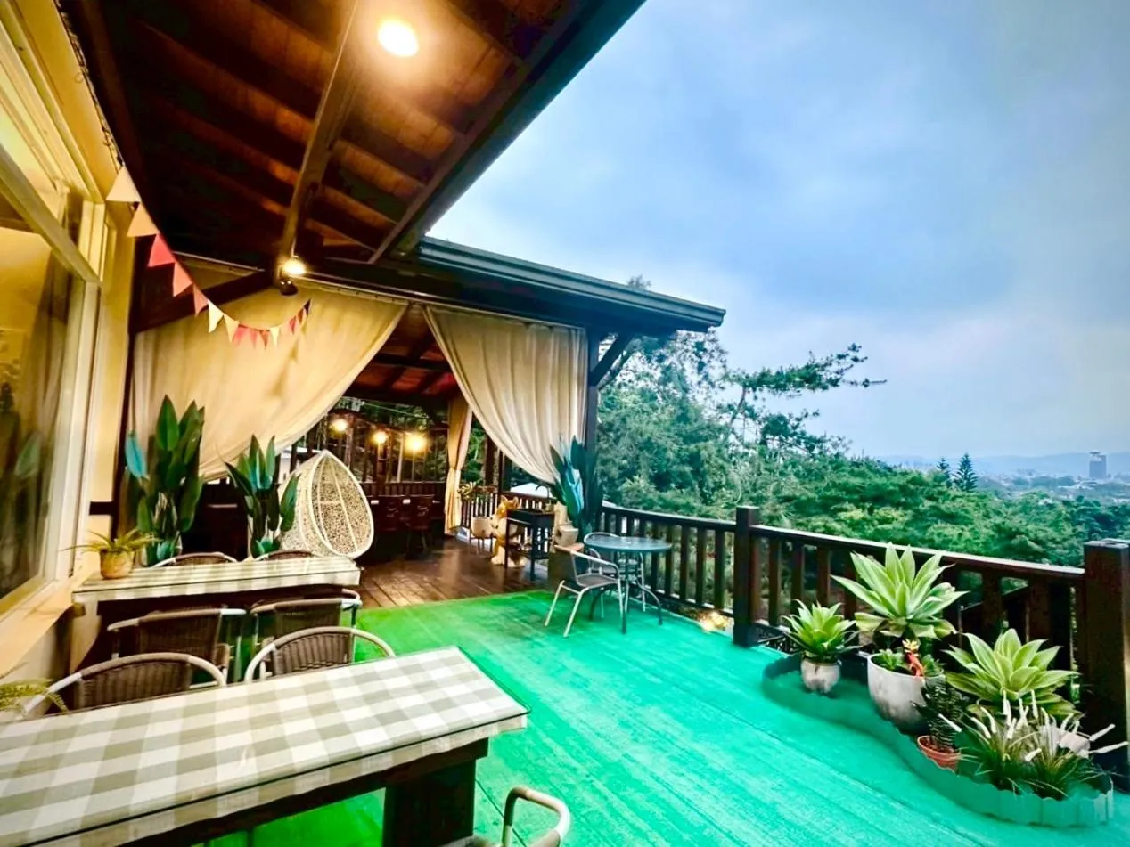 Breakfast in Yue Ya Villa