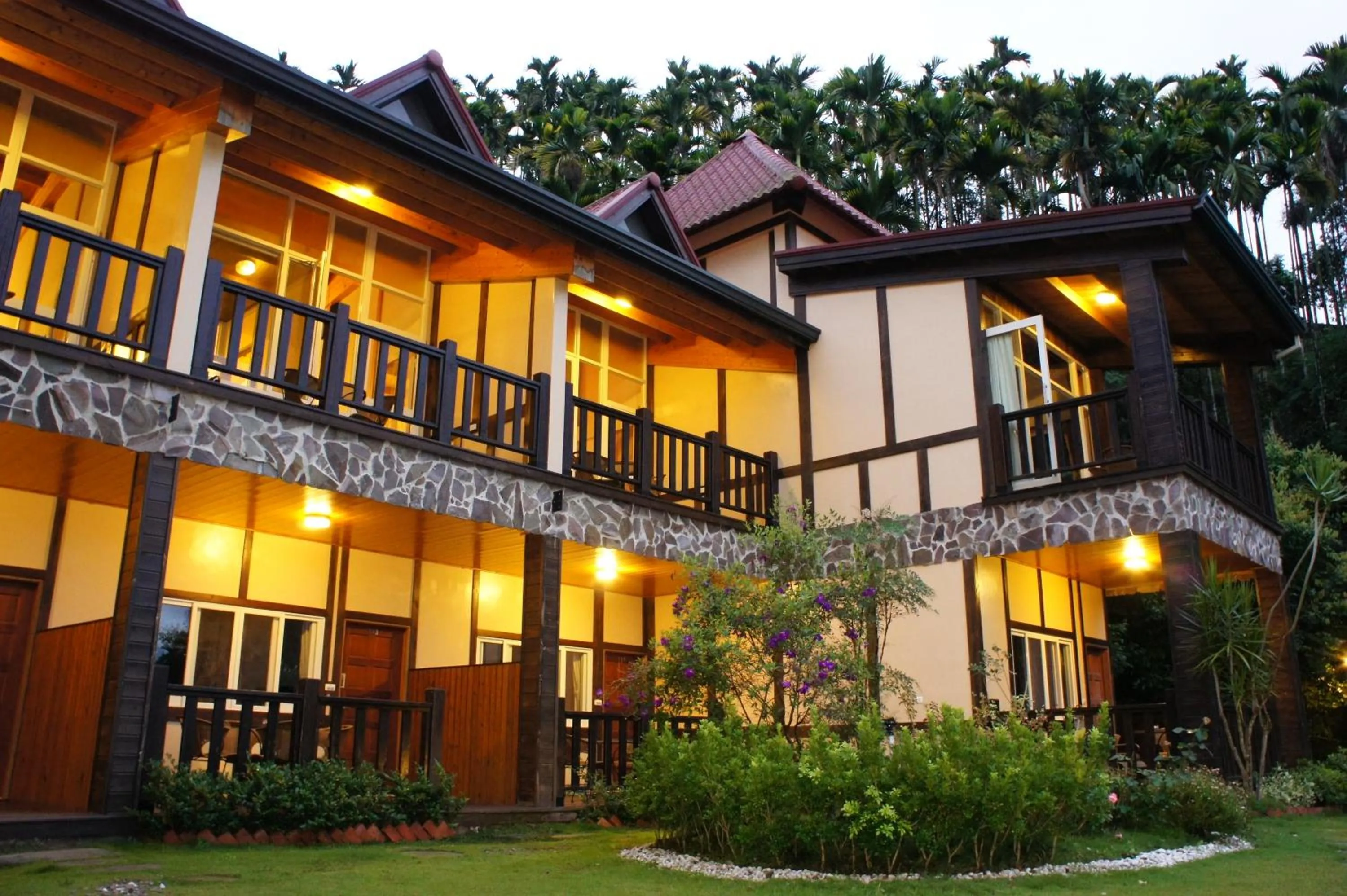 Property building in Yue Ya Villa