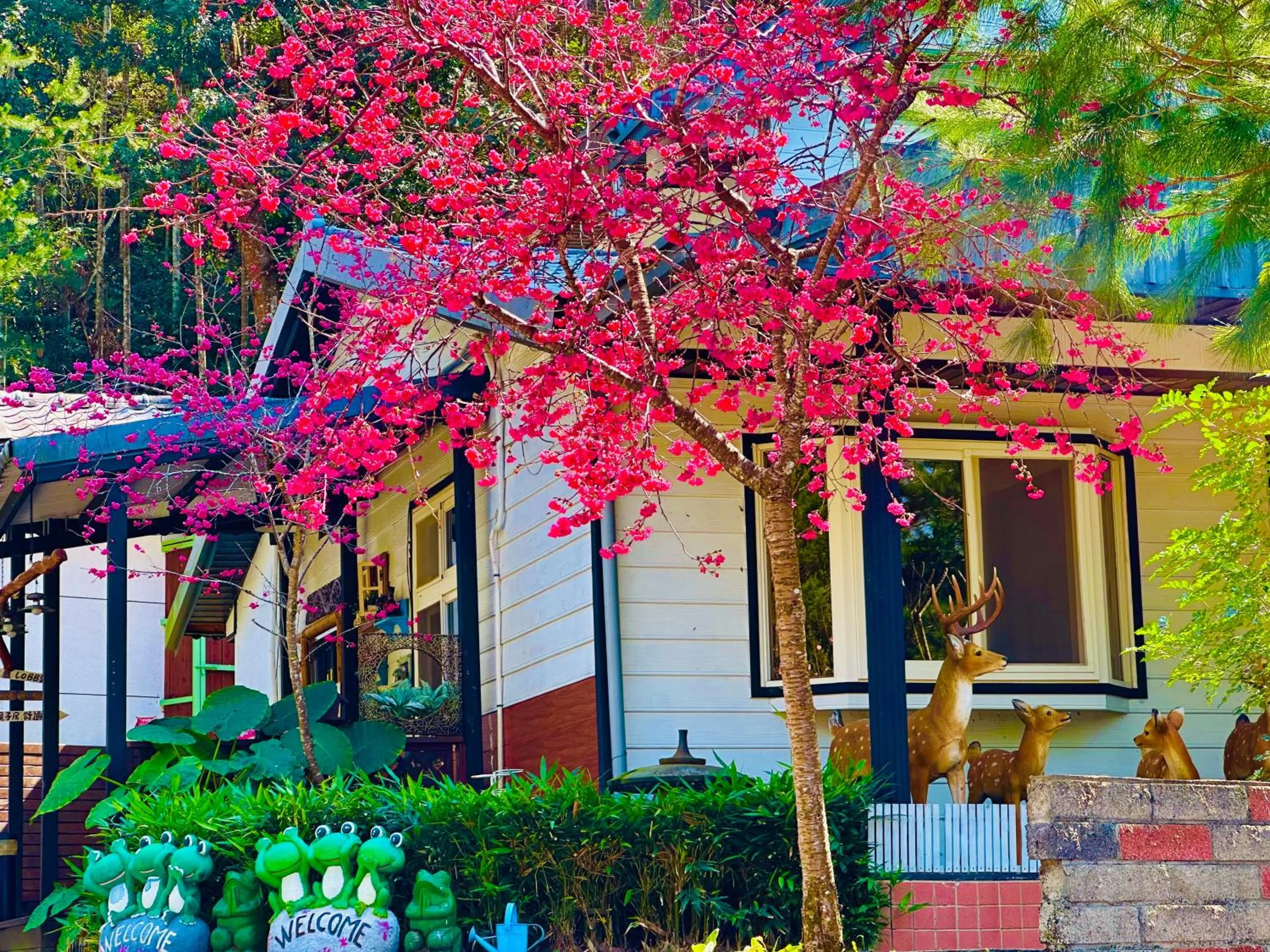 Property building in Yue Ya Villa