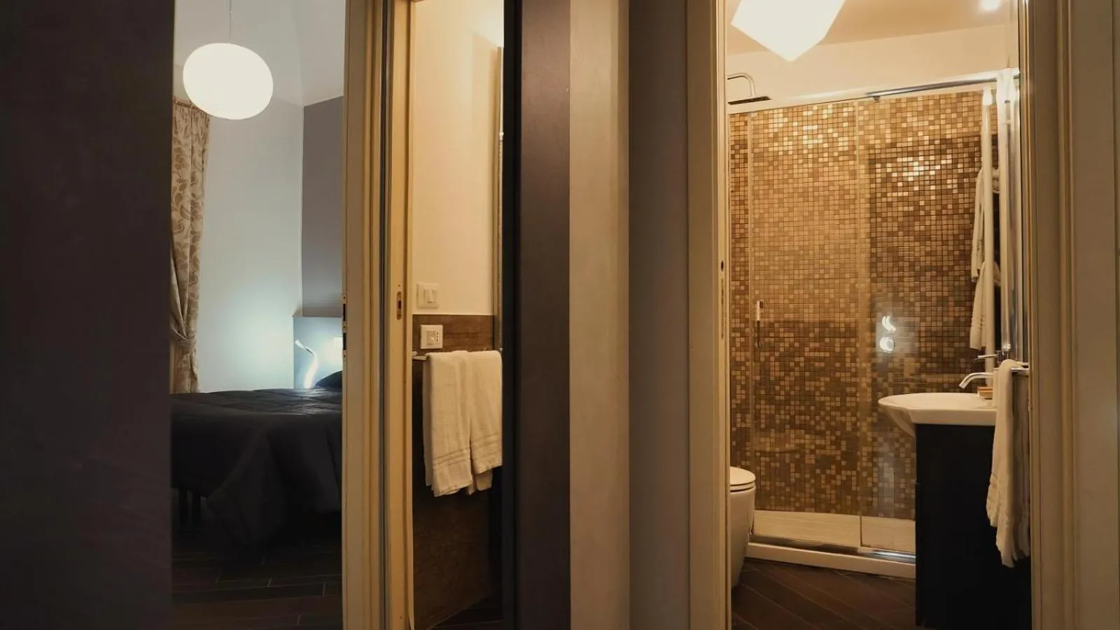 Bathroom in Palazzo Ducale Suites