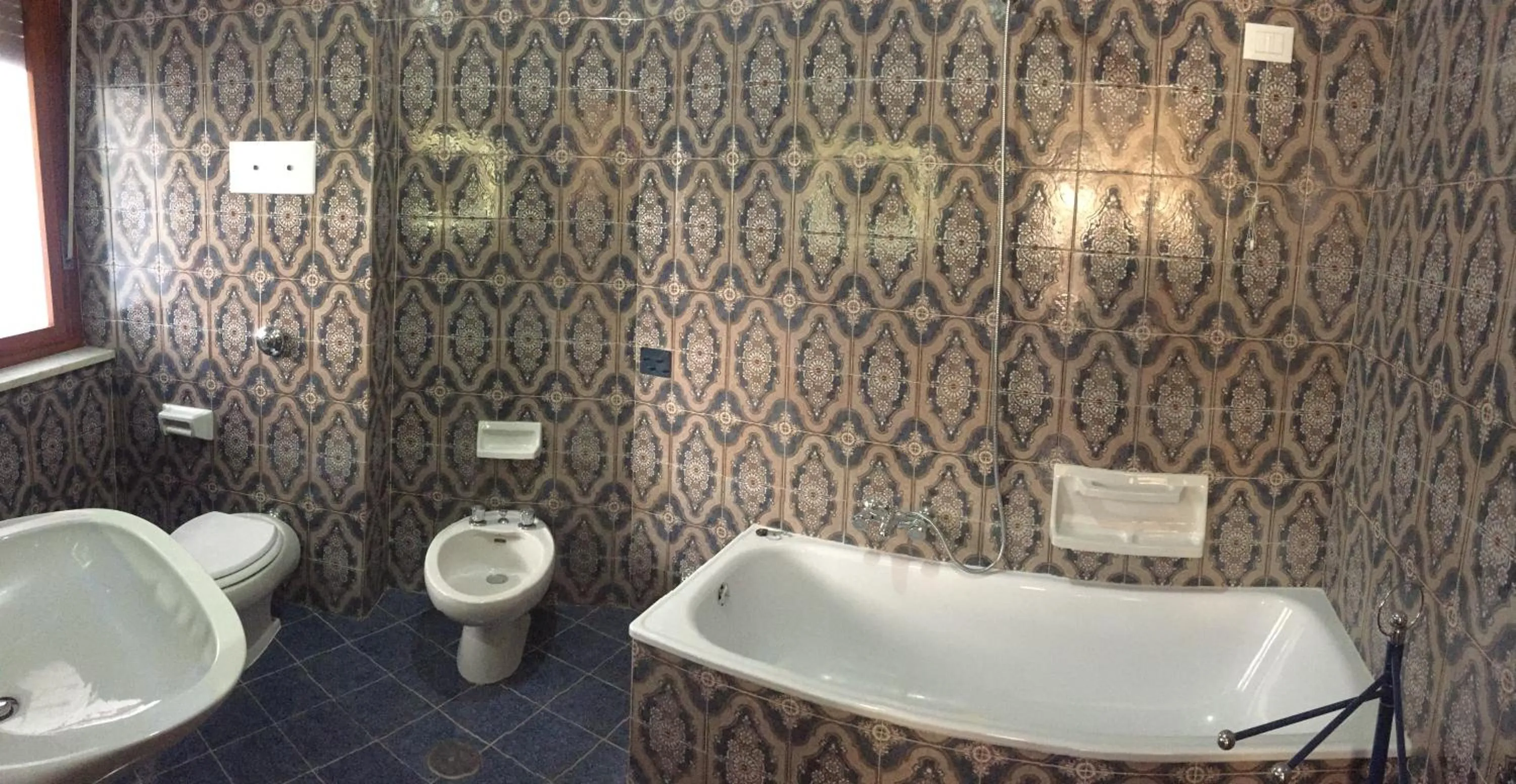 Bathroom in City View Pescara B&B