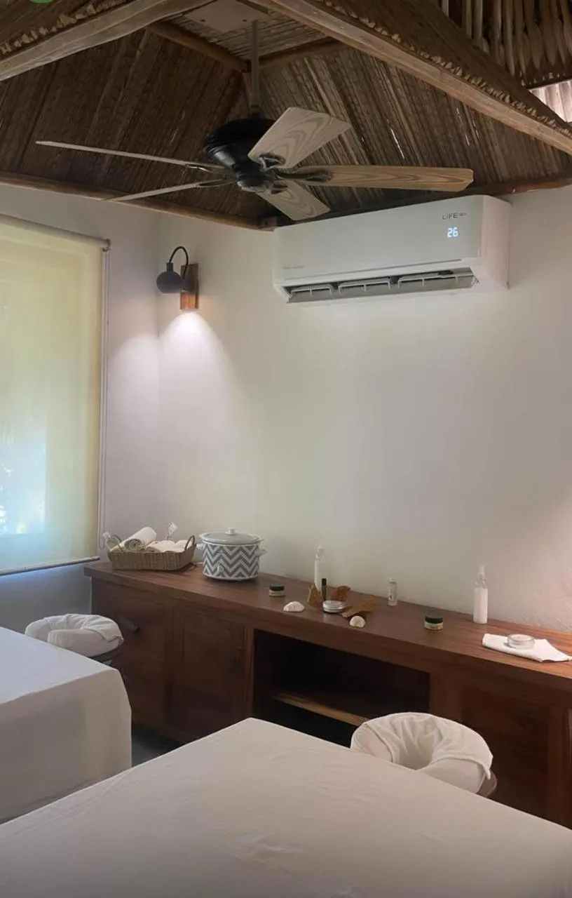 Spa and wellness centre/facilities, Bed in Hotel Descalzo SPA