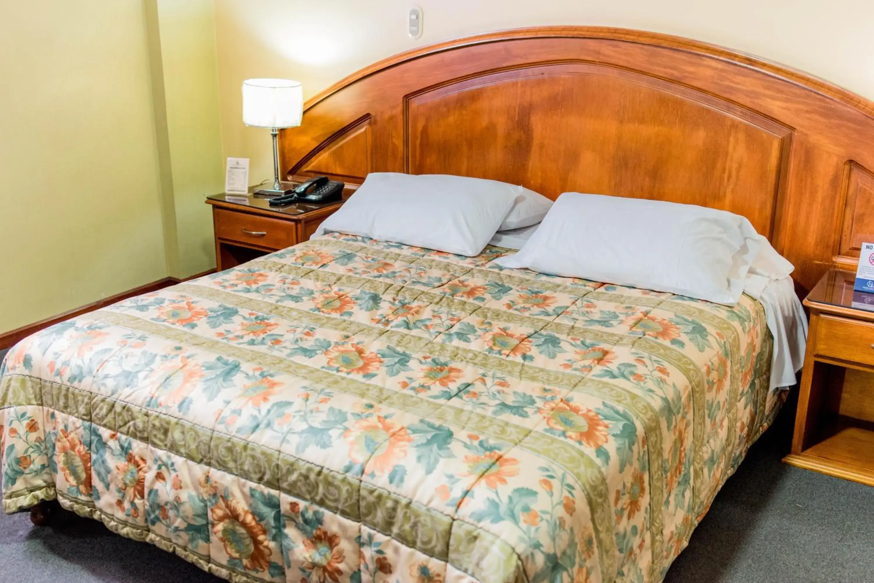 Superior Queen Room in Grand Hotel Loja Superior Queen Room in Grand Hotel Loja