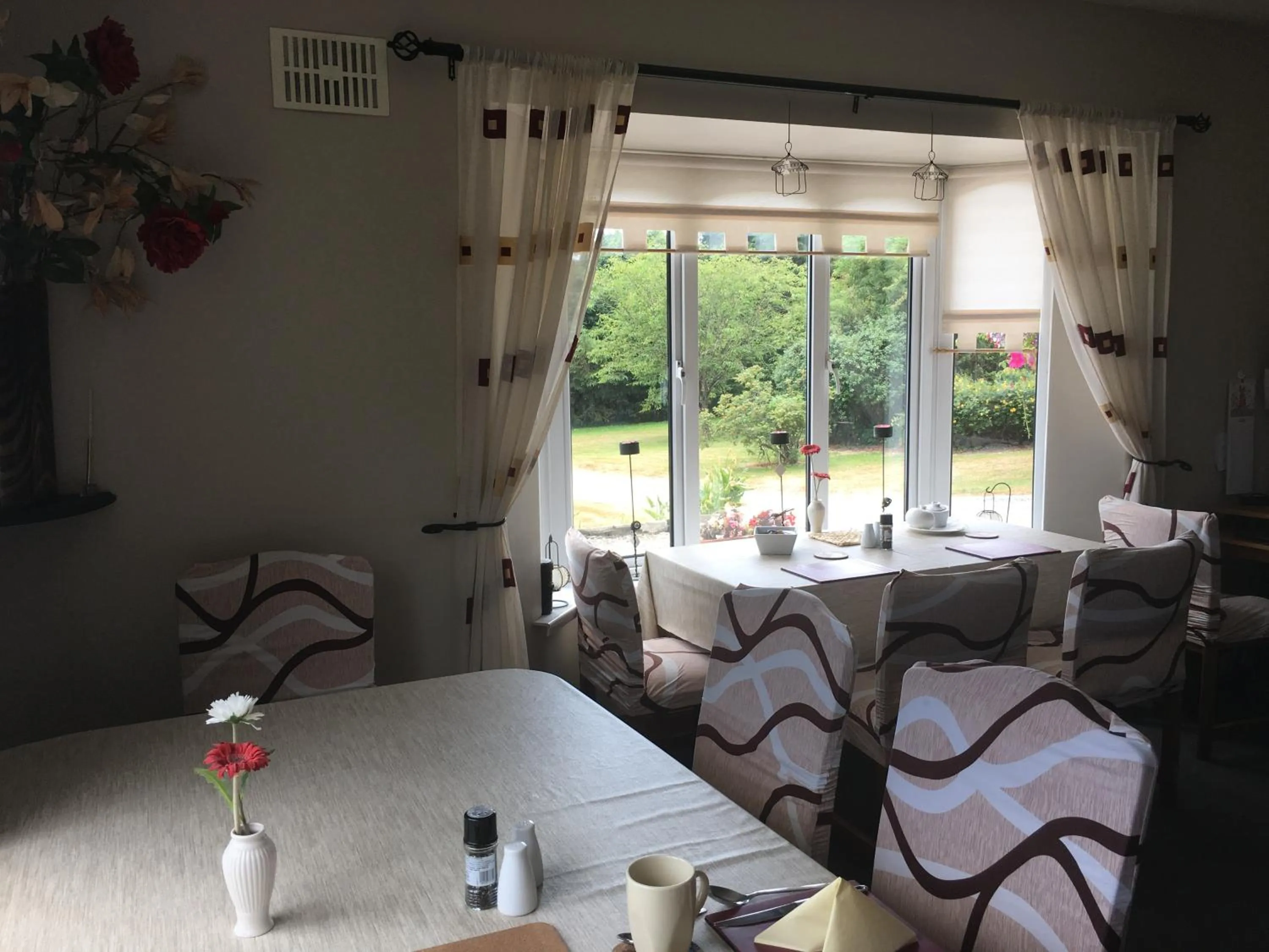 Dining area in Killurin Lodge