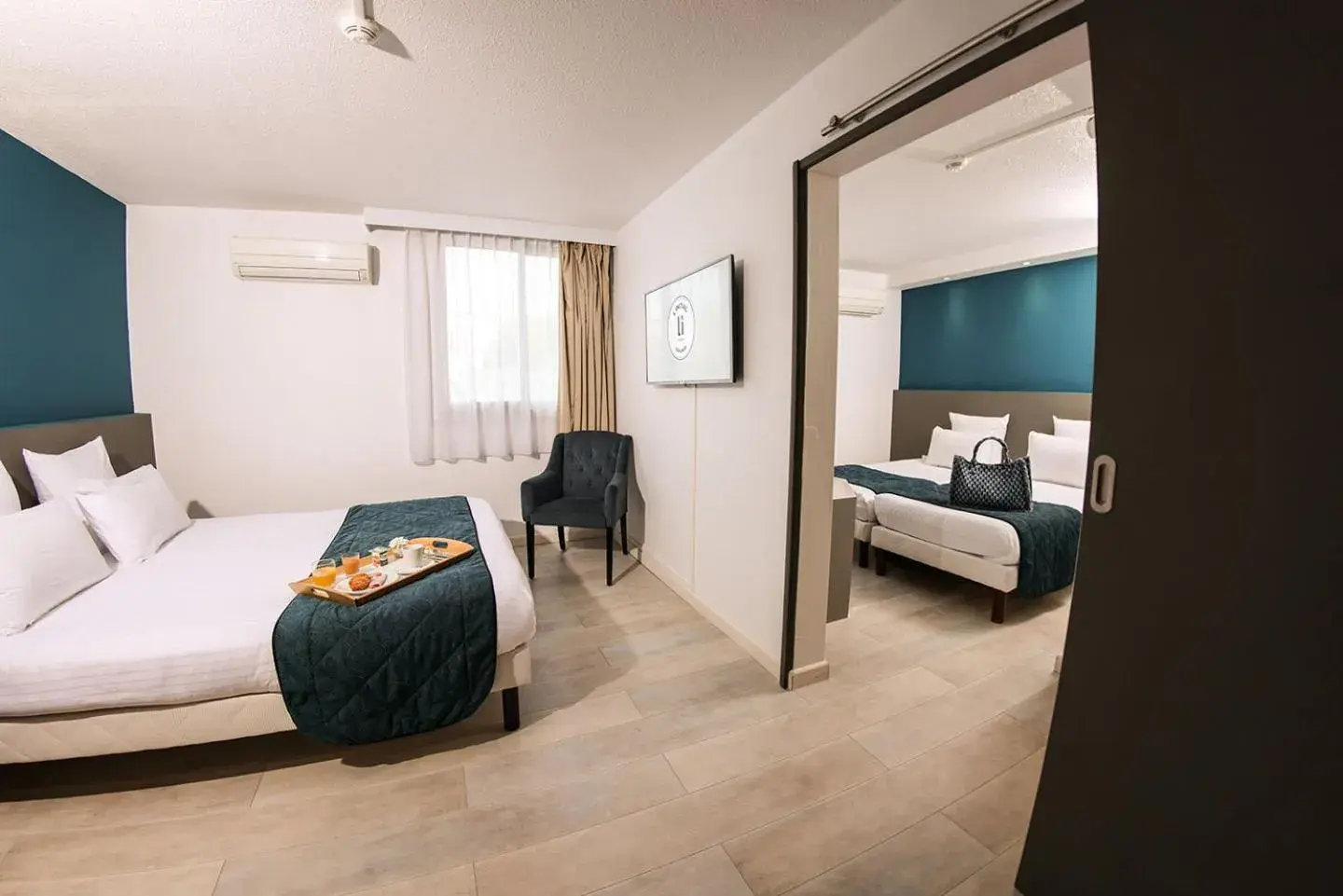 Deluxe Triple Room in L'Initial Deluxe Triple Room in L'Initial