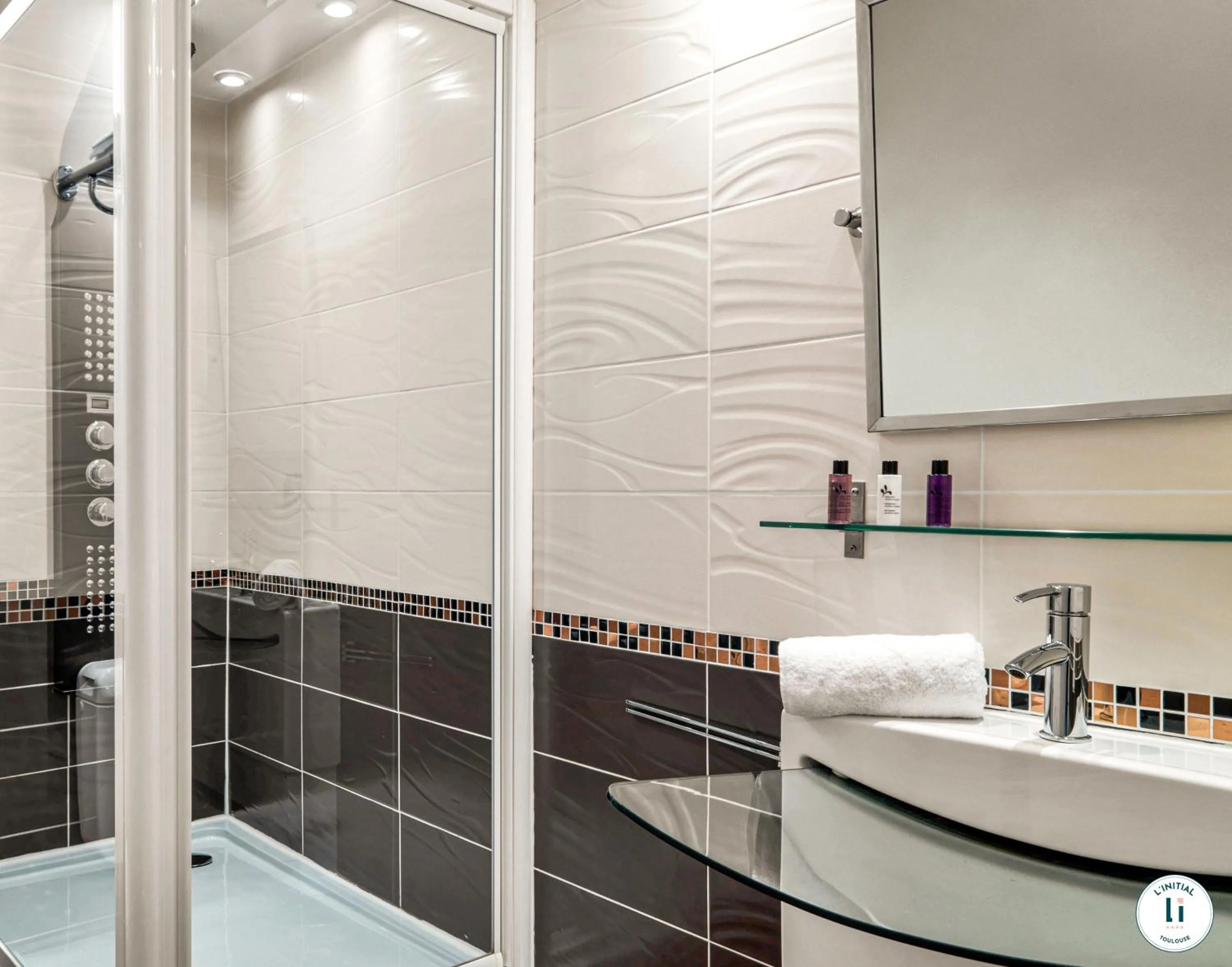 Bathroom in L'Initial