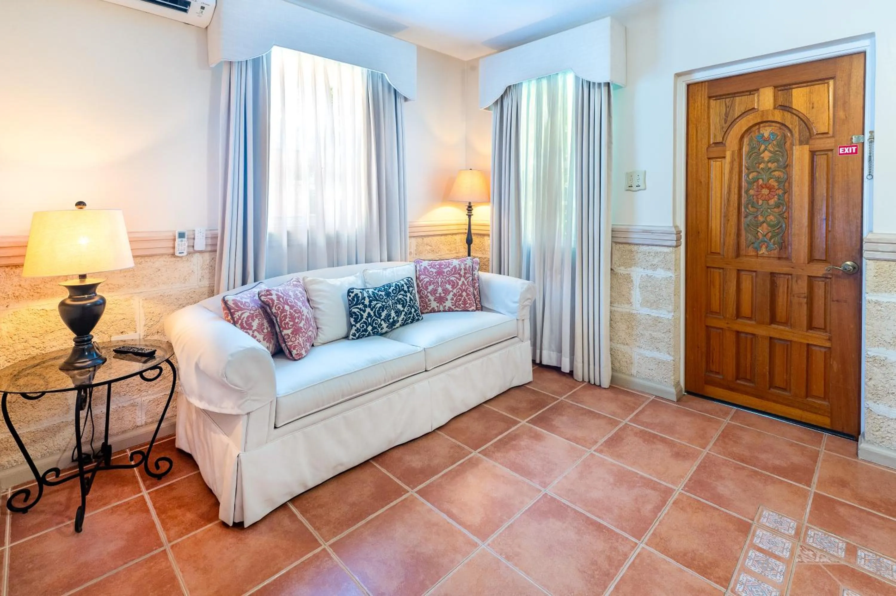 Seating area in Little Arches Boutique Hotel - Adults Only