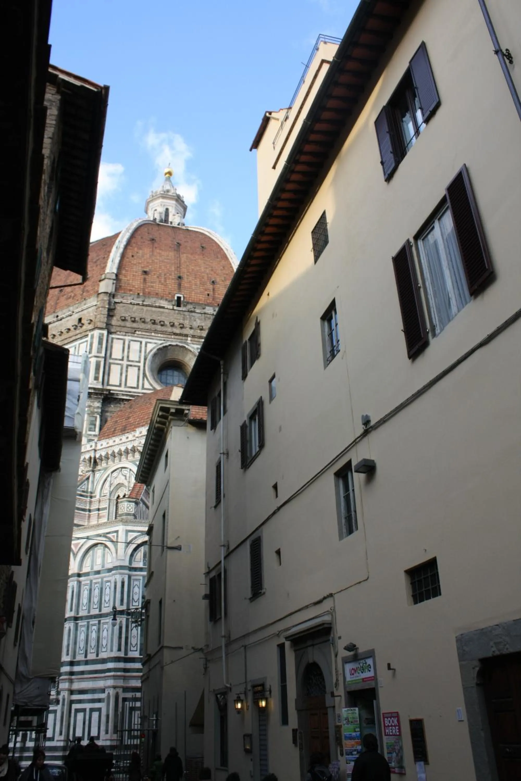 Area and facilities in Adelaide House