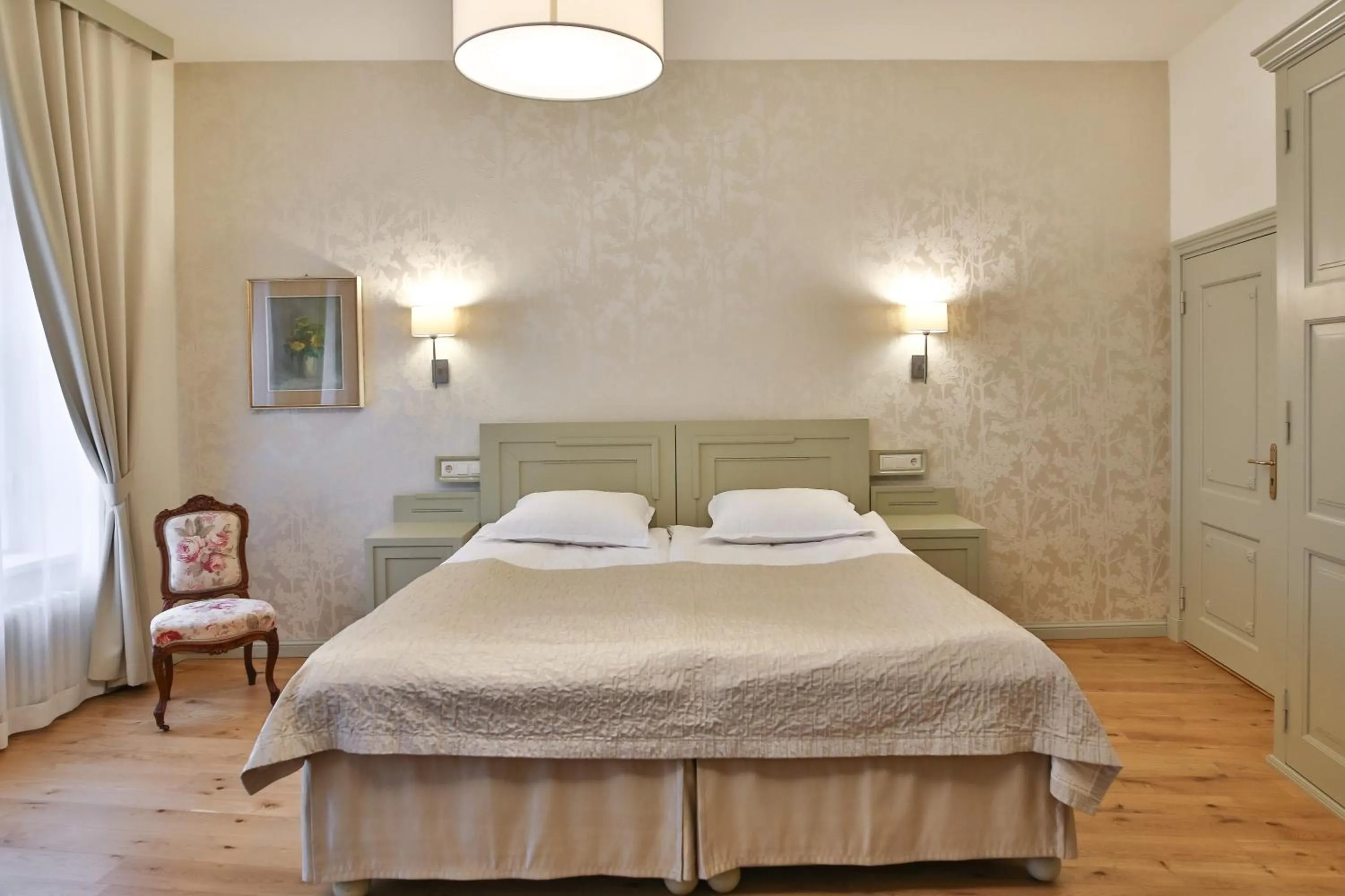 Bed in Antonius Hotel