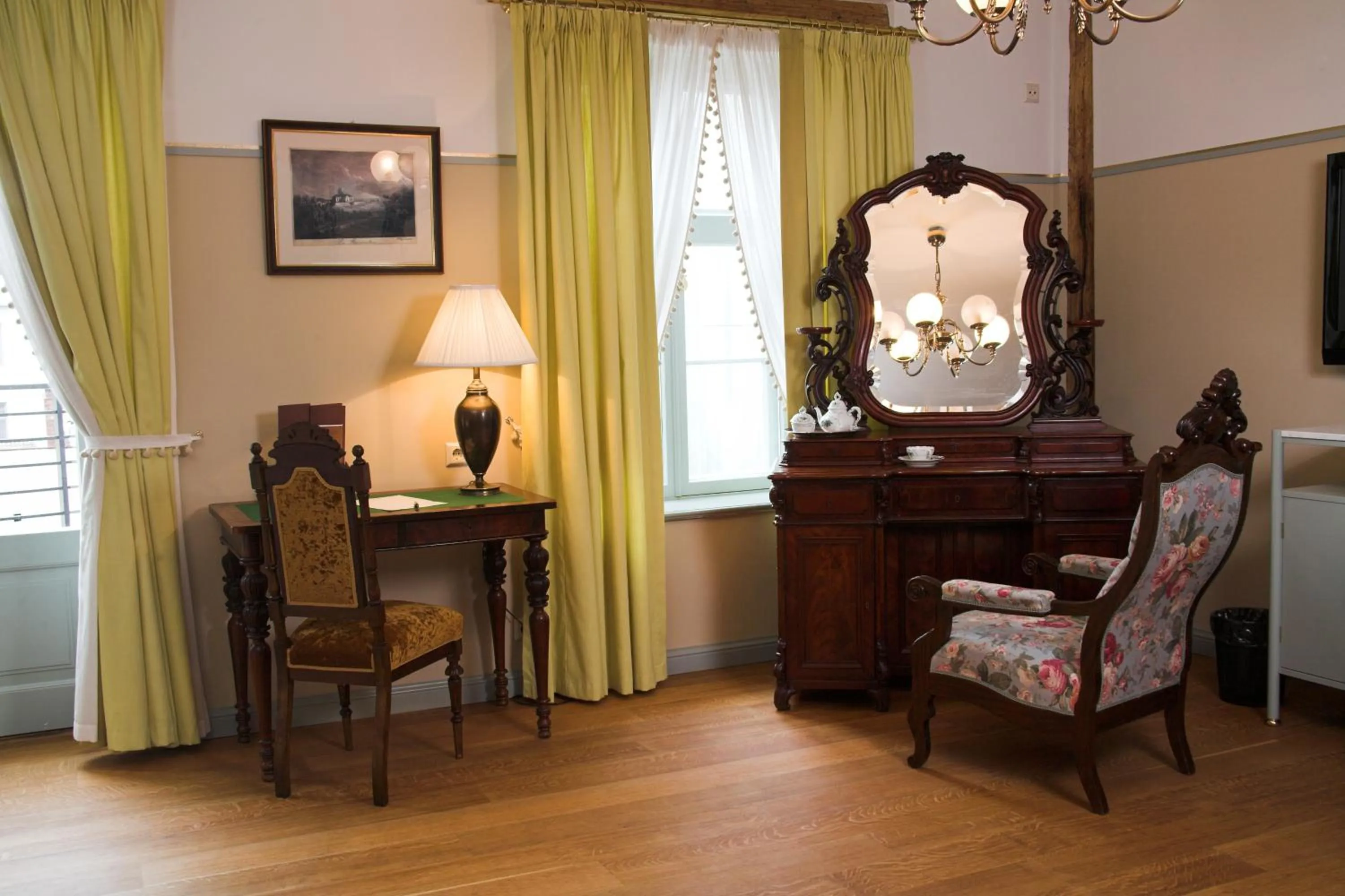 Seating area in Antonius Hotel