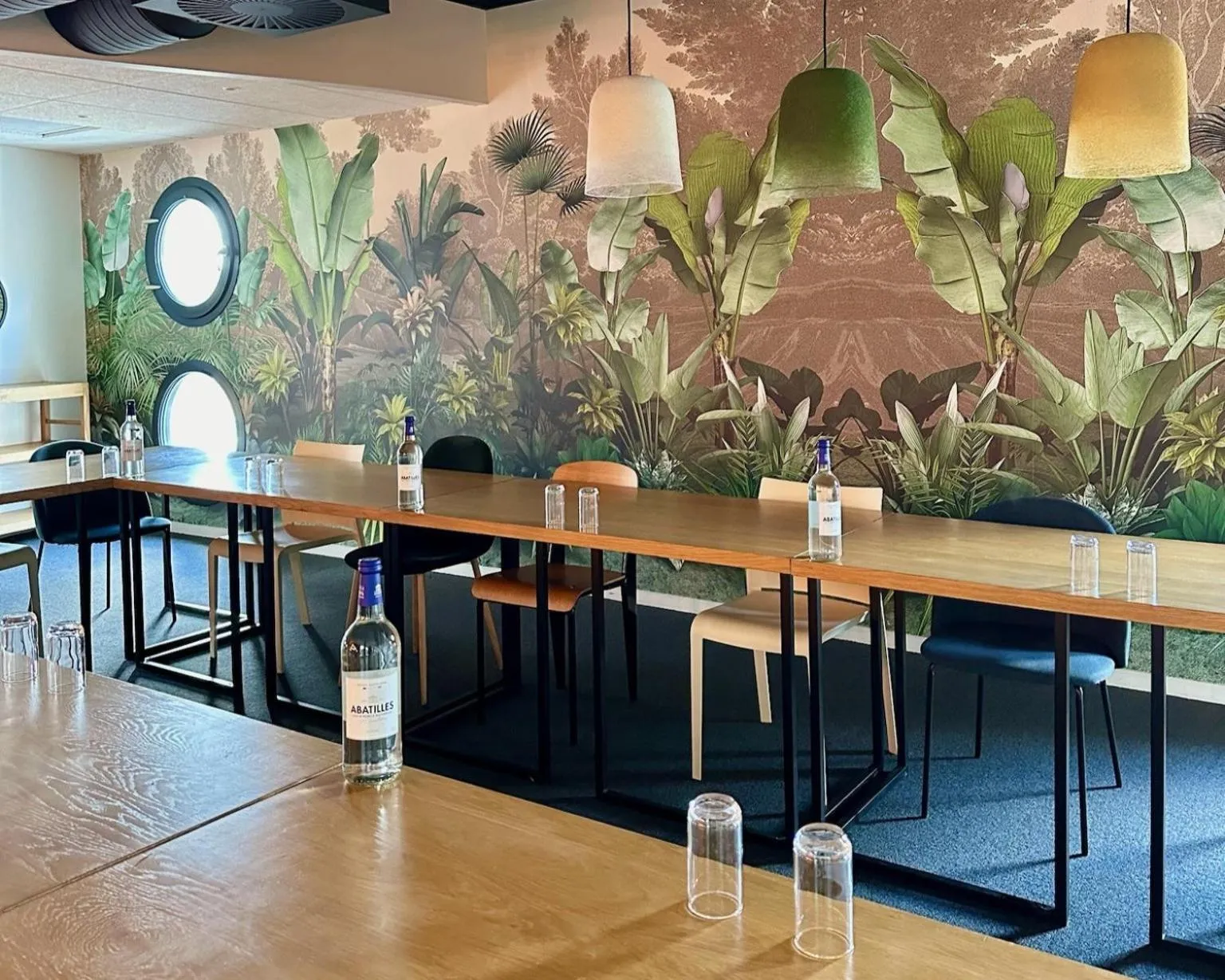 Meeting/conference room in L’Échappée Belle