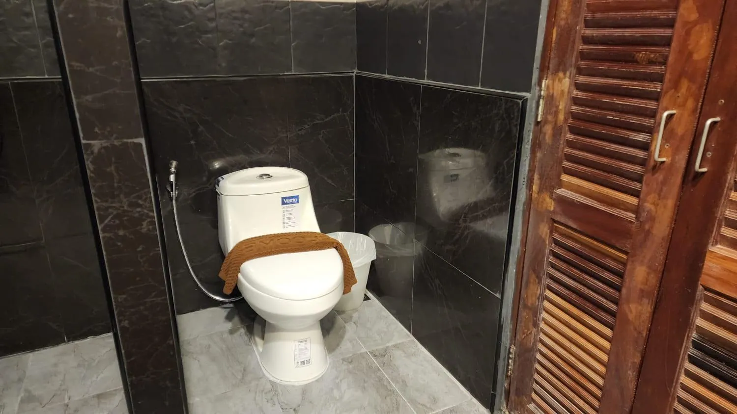 Toilet in Sasitara Residence