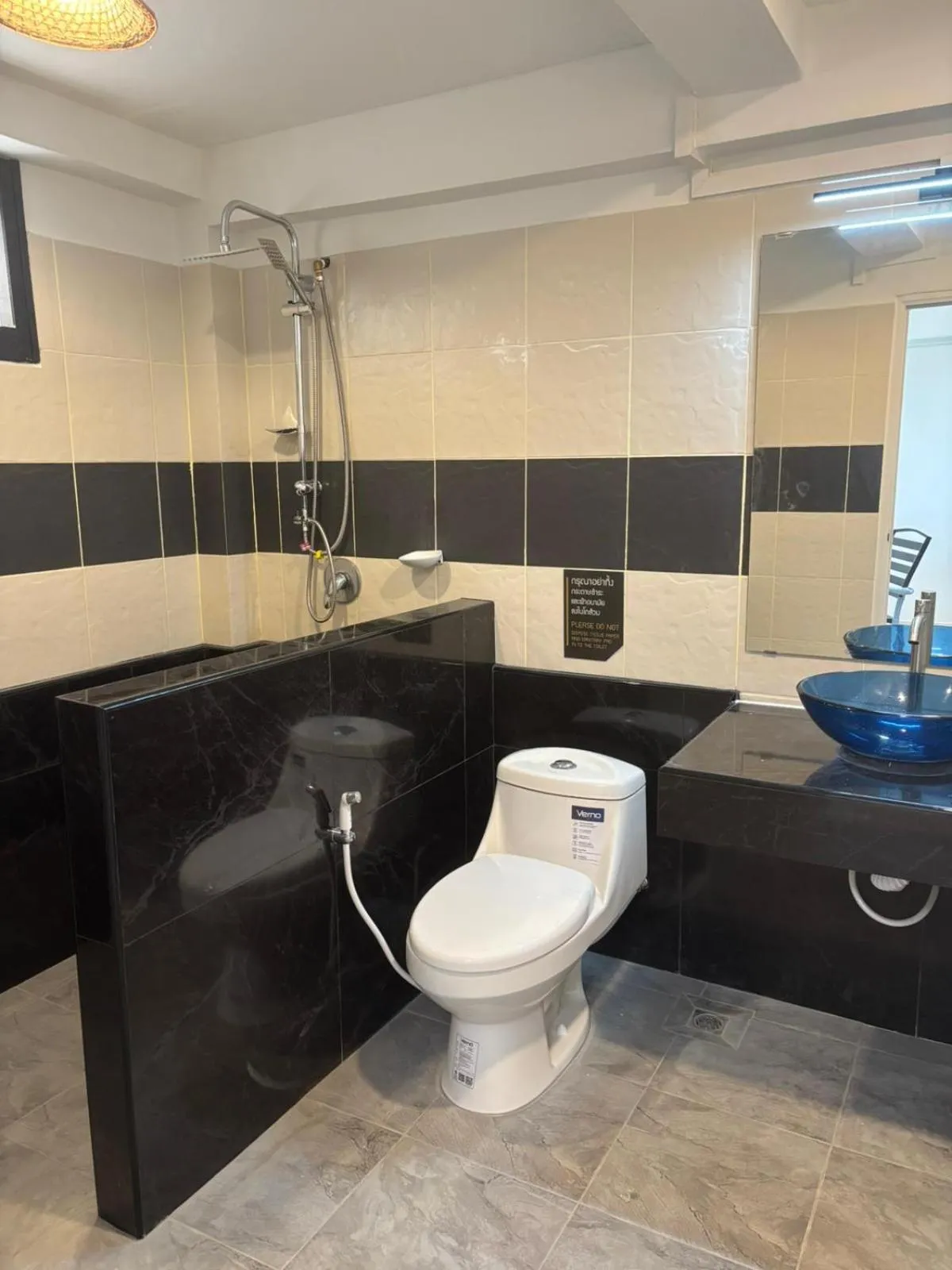 Shower in Sasitara Residence