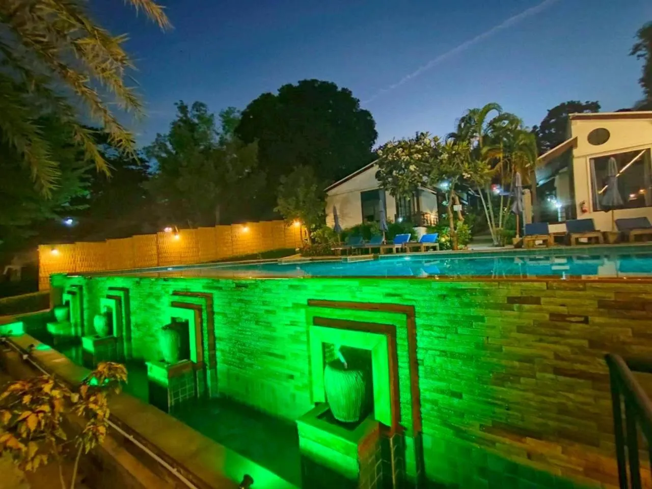 Swimming pool in Sasitara Residence