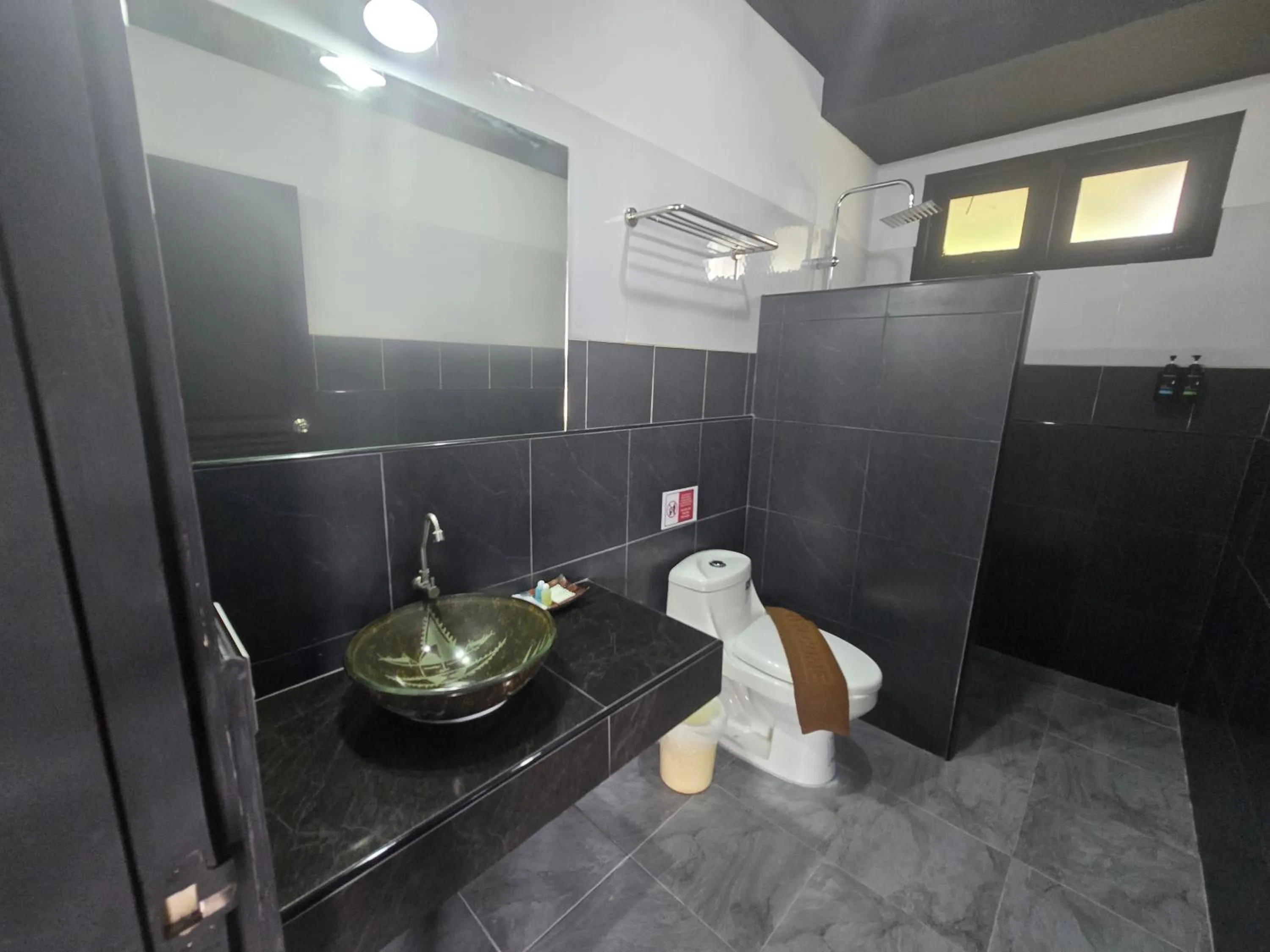 Bathroom in Sasitara Residence