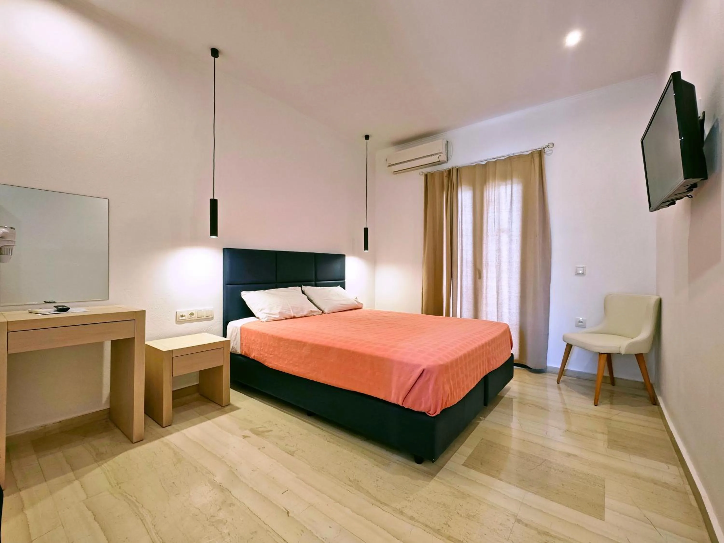 Bed in Pasiphae Hotel