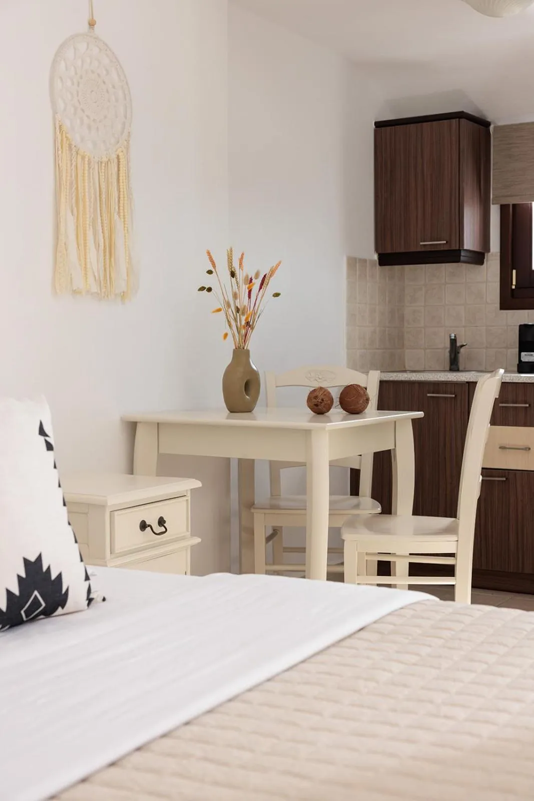 Kitchen or kitchenette in Anemomilos Beach hotel