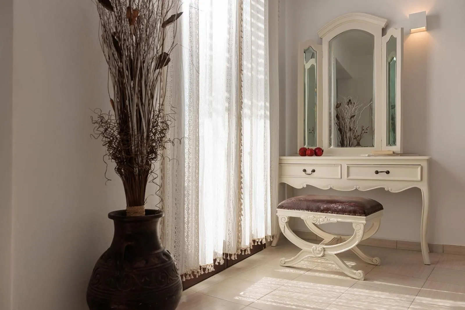 Decorative detail in Anemomilos Beach hotel