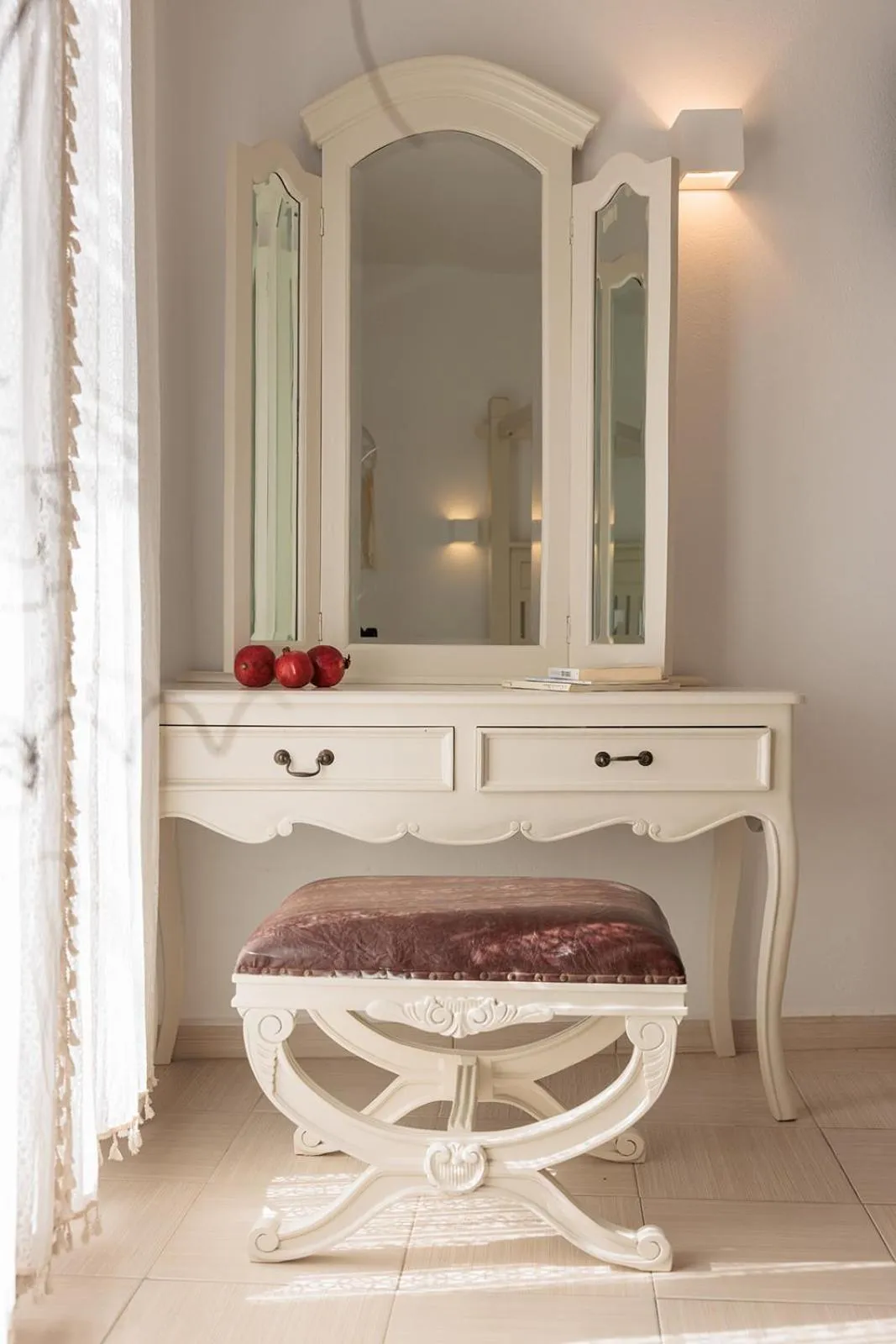 Decorative detail in Anemomilos Beach hotel