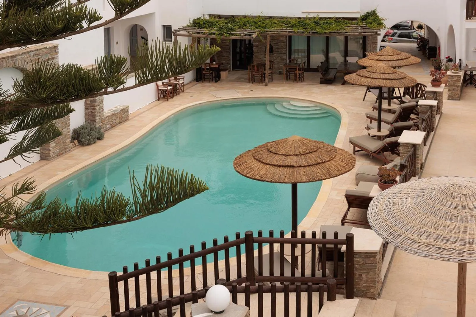 Day in Anemomilos Beach hotel