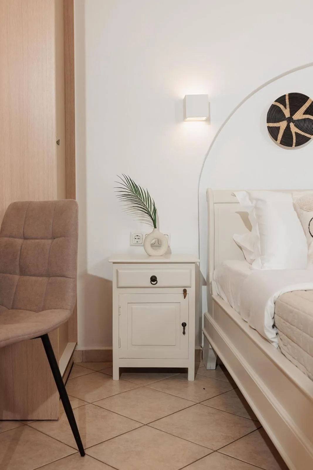 Bedroom, Bed in Anemomilos Beach hotel