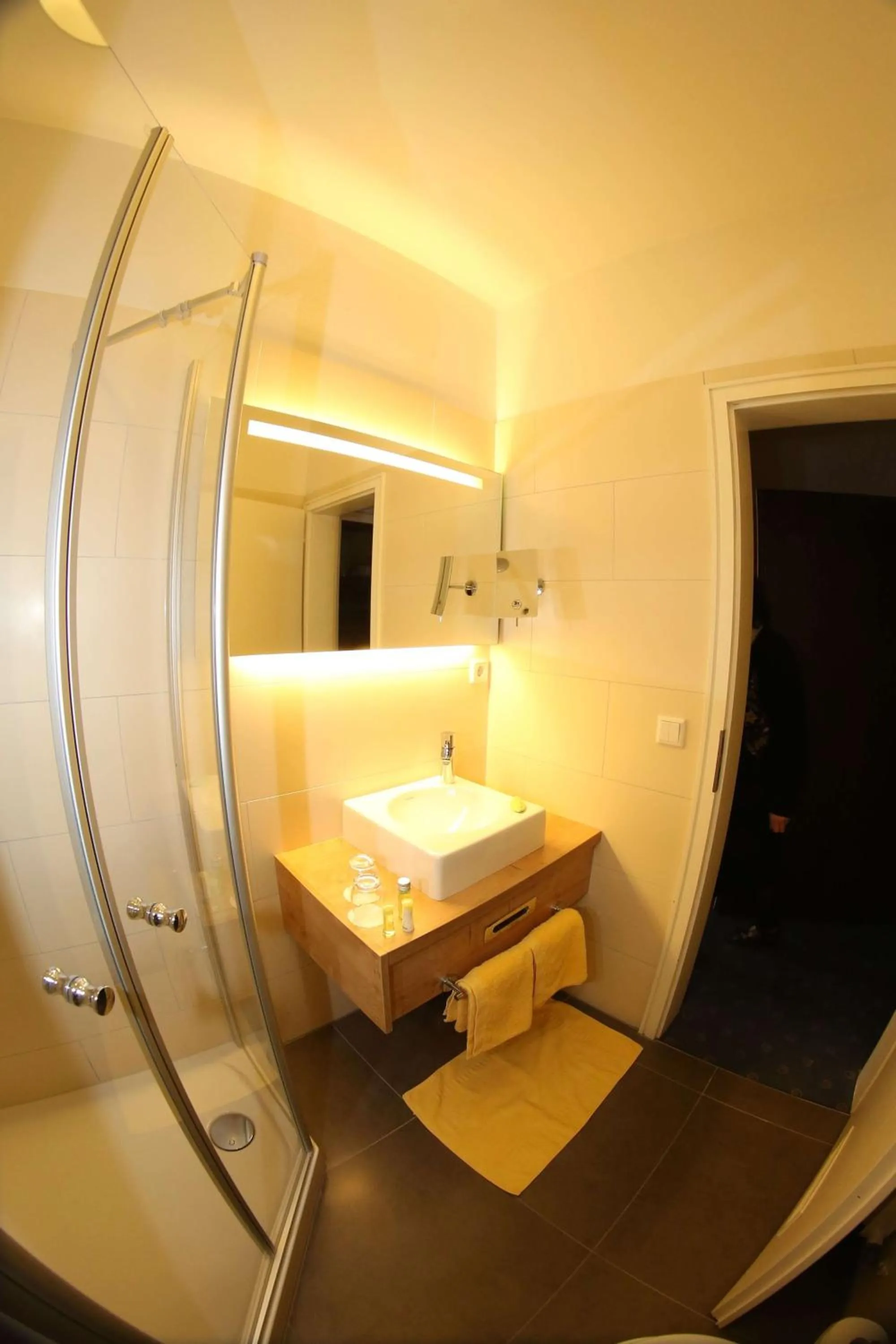 Bathroom in Hotel-Landgasthof Schuster