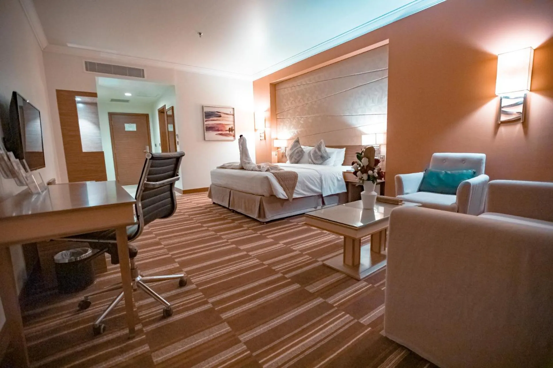 Photo of the whole room in Golden Tulip Hotel Buraidah Al Qassim