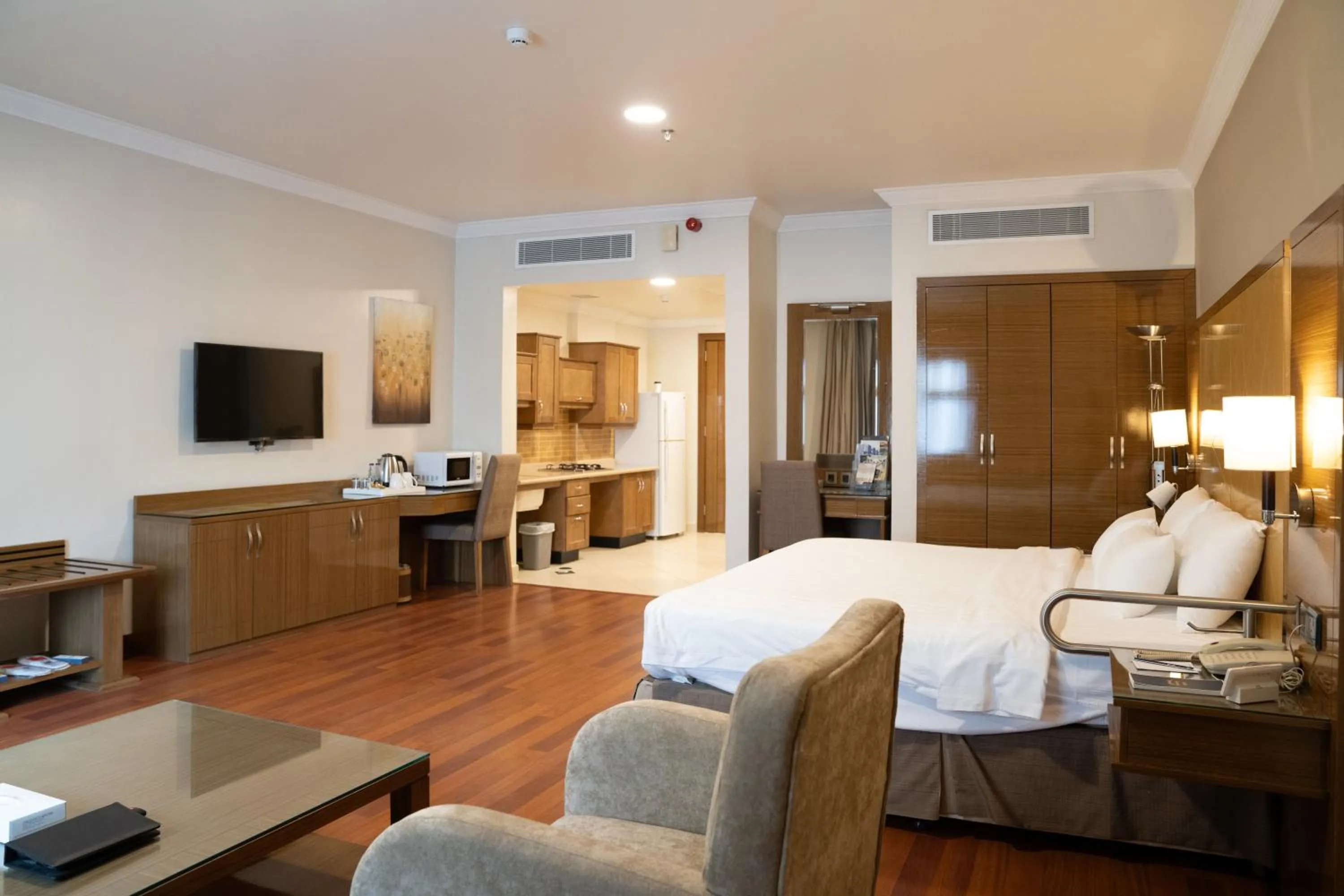 Photo of the whole room, Bed in Golden Tulip Hotel Buraidah Al Qassim