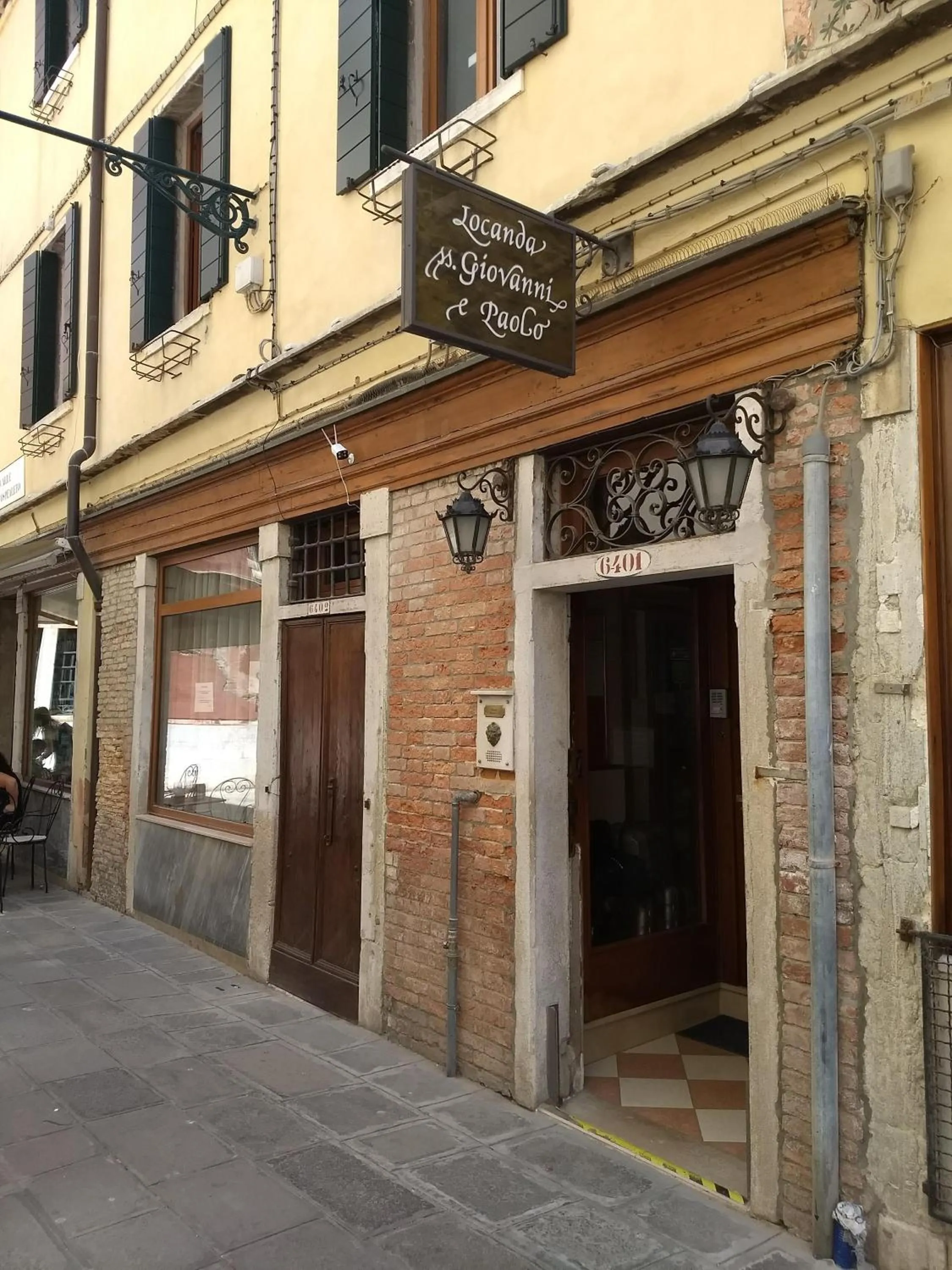 Facade/entrance in Alloggi SS Giovanni e Paolo