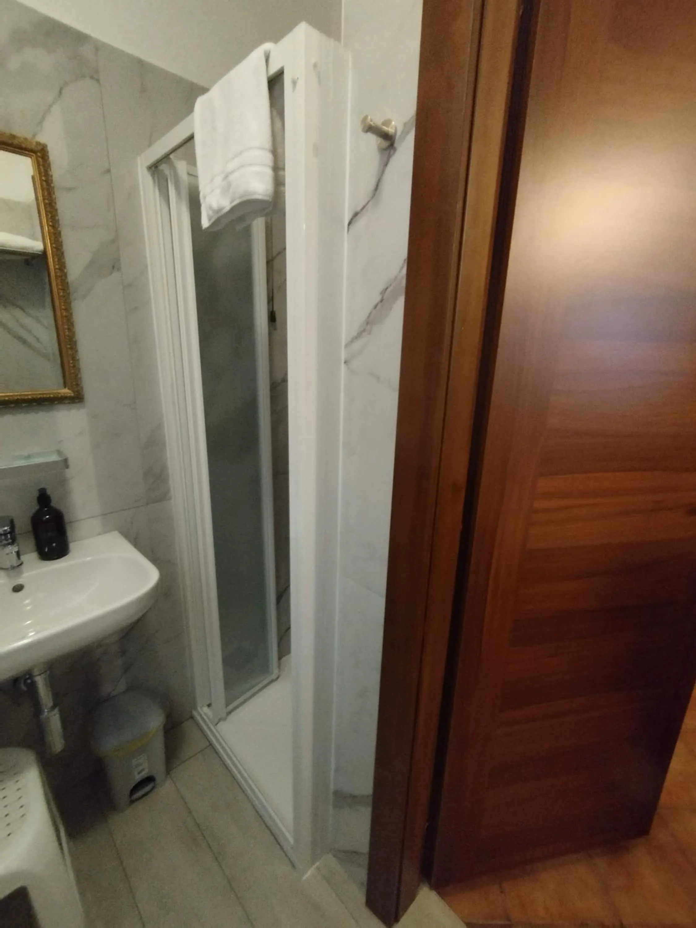 Bathroom in Alloggi SS Giovanni e Paolo