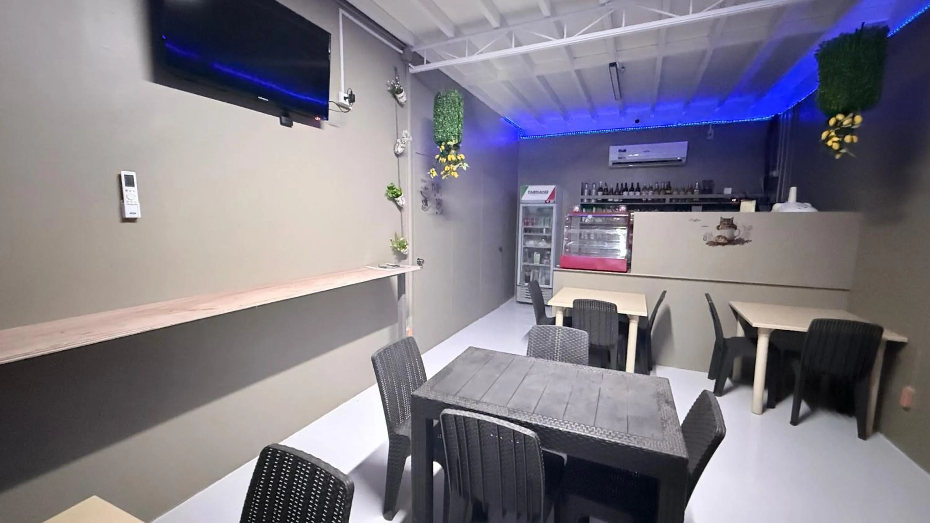 Seaside traveler's Inn by Camiguin Island Home