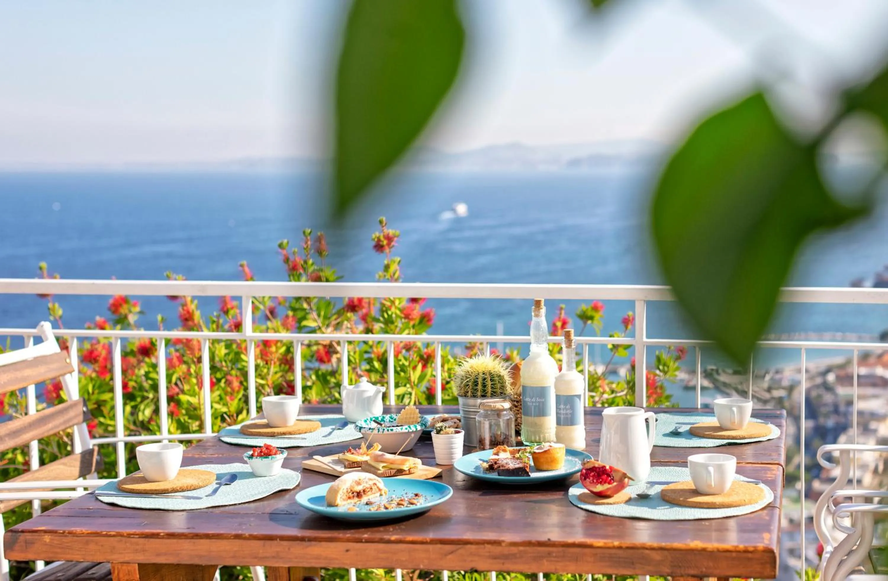 Buffet breakfast in Paradise Relais Villa Janto'